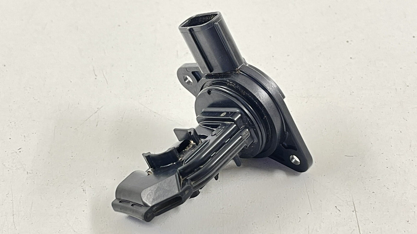16-20 LEXUS GS F MAF SENSOR MASS AIR FLOW METER SENSOR 22204-75040 OEM