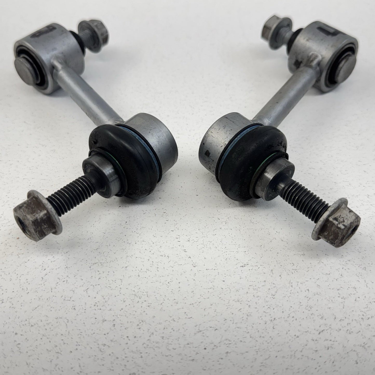 08-15 Audi TT Rear Stabilizer Sway Bar End Link Pair Left & Right OEM