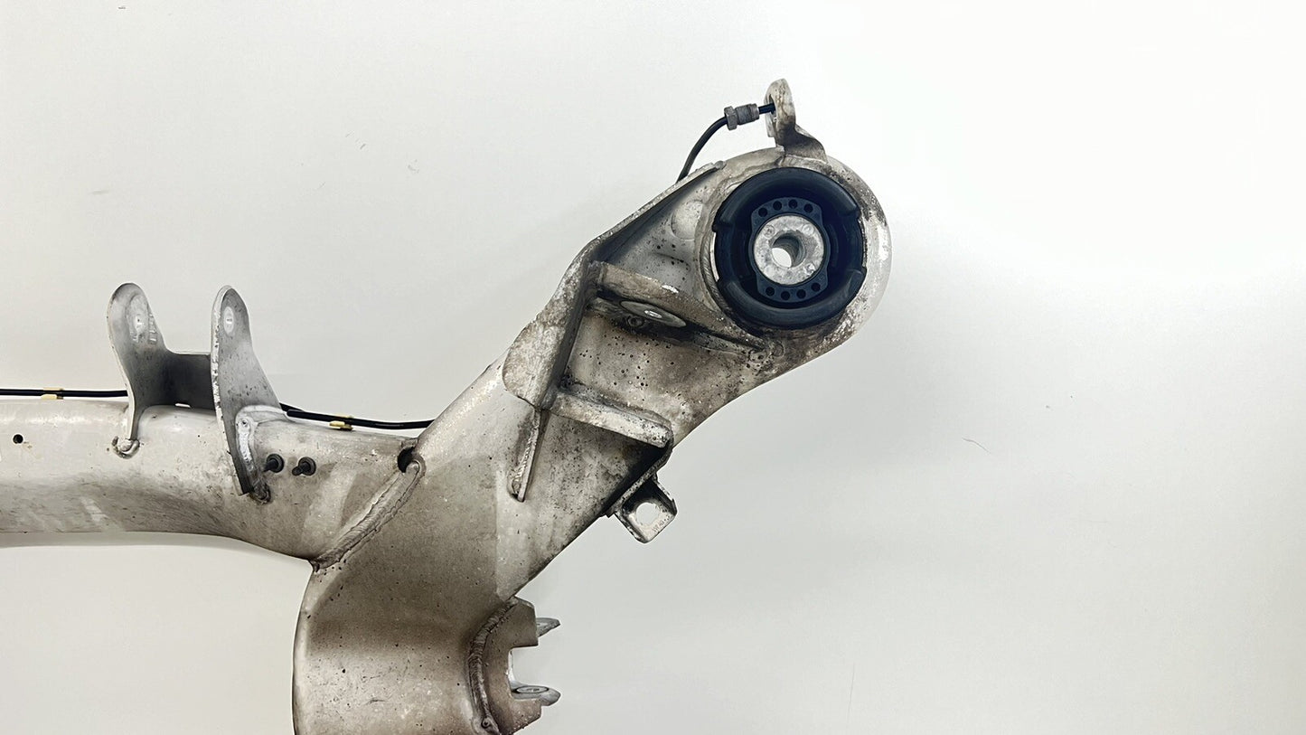 13-18 BENTLEY FLYING SPUR REAR SUBFRAME CROSSMEMBER CRADLE 4W0 505 235 OEM