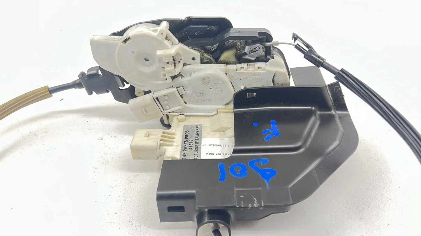 13-18 BENTLEY FLYING SPUR PASSENGER RIGHT FRONT DOOR LATCH LOCK ACTUATOR OEM