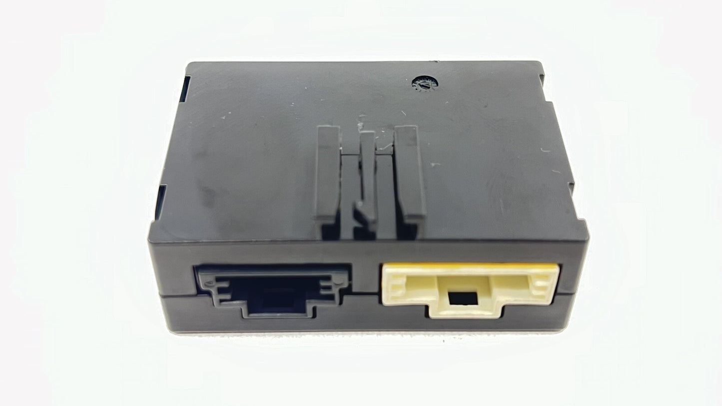 12-18 MERCEDES BENZ CLS550 W218 REAR VIEW BACK UP CAMERA CONTROL MODULE OEM