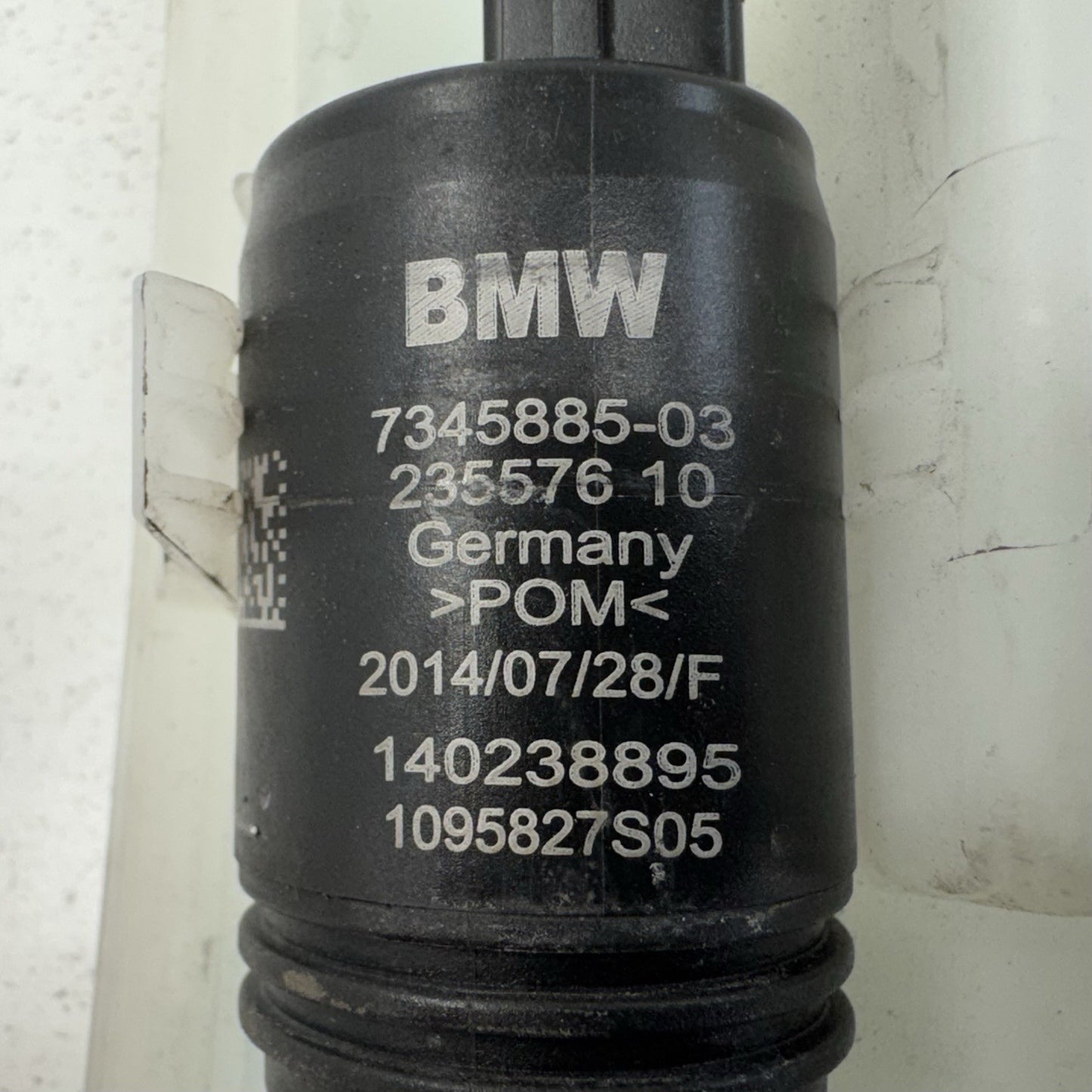 12-18 BMW F30 F80 M3 Windshield Washer Reservoir Bottle Tank 7241679 OEM