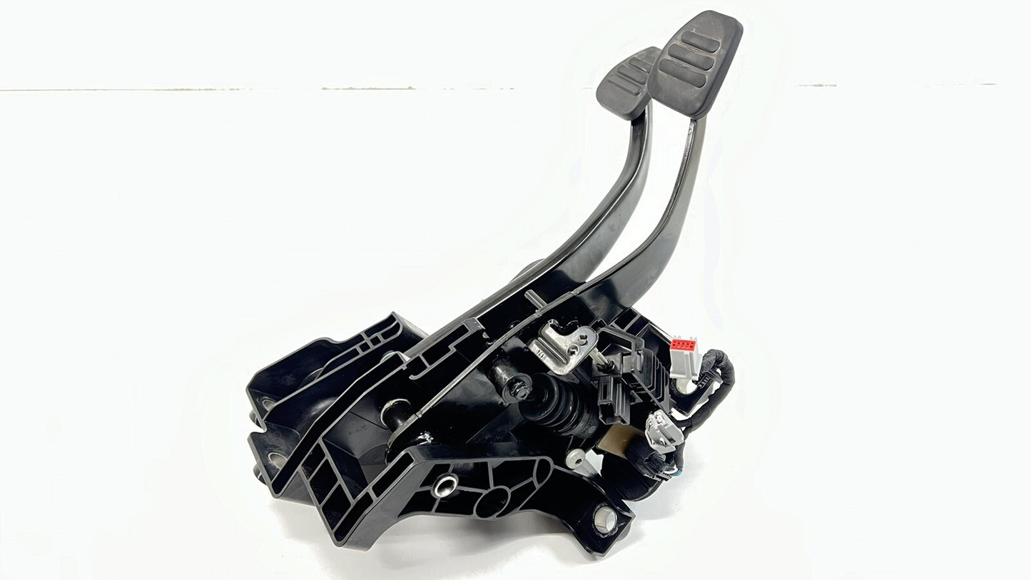 24-26 Ford Mustang GT Manual Transmission Clutch Brake Pedal Assembly OEM