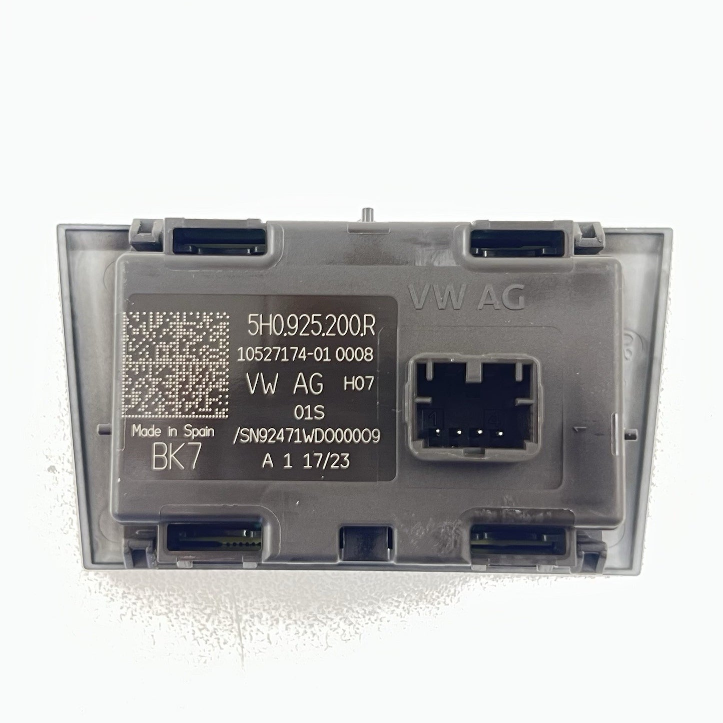 22-25 VOLKSWAGEN GOLF R HAZARD WARNING CONTROL SWITCH BUTTON 5H0-925-200R OEM