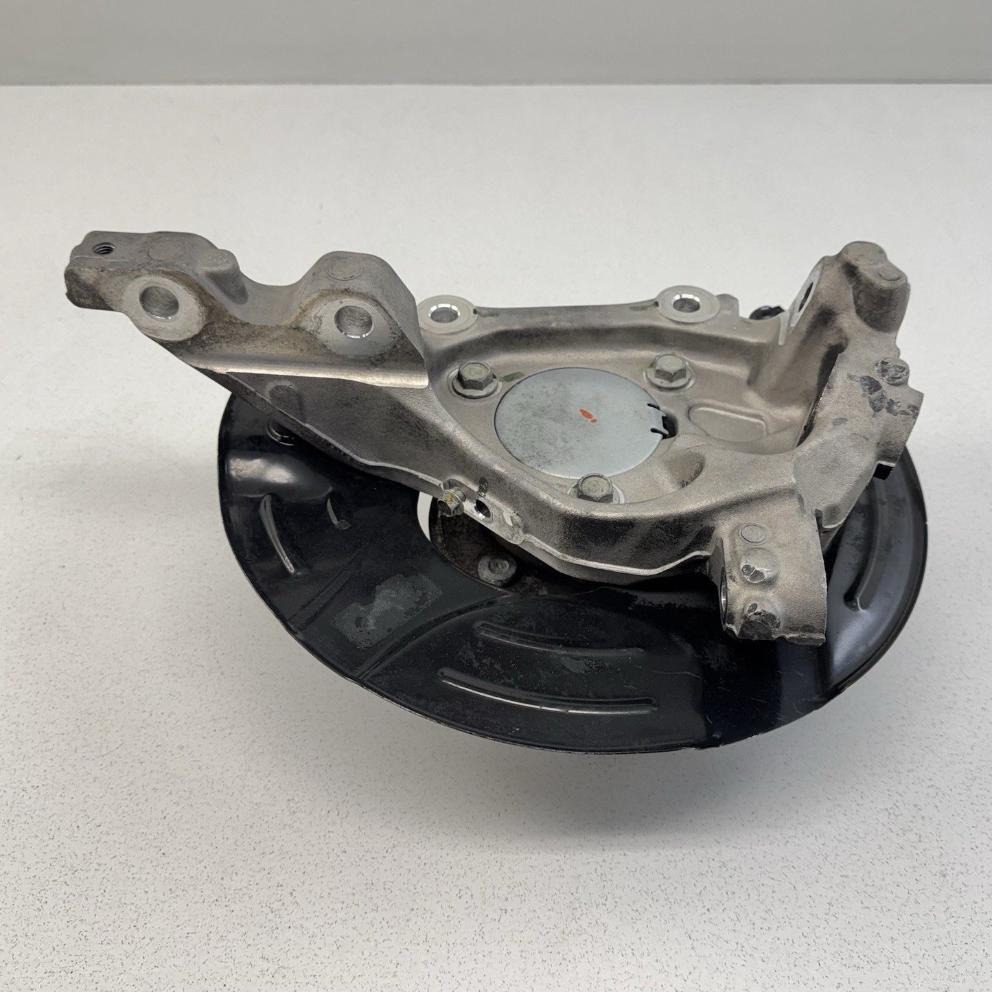 10-15 Chevrolet Camaro SS Right Front Spindle Knuckle Hub Wheel Bearing OEM