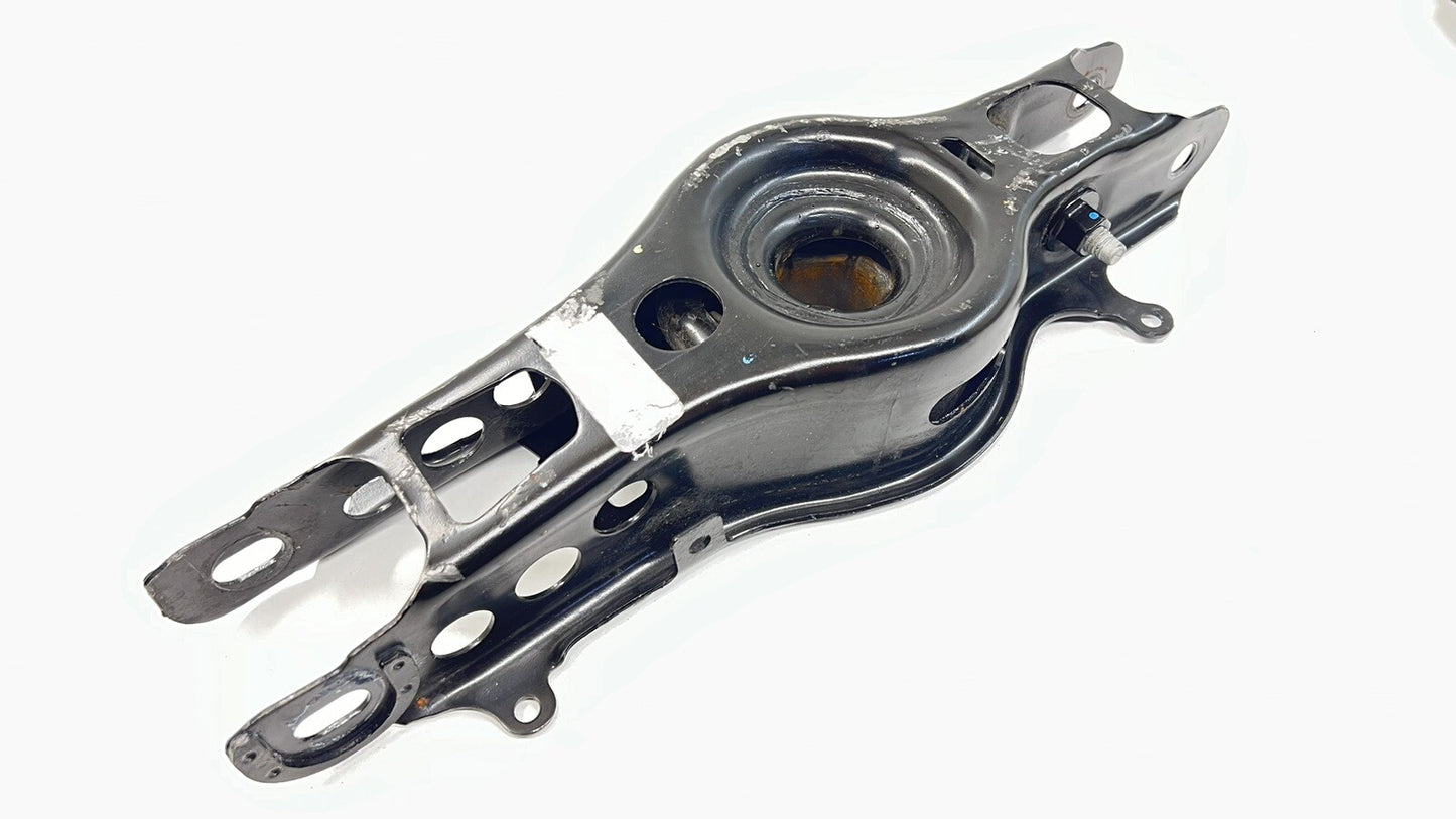 22-24 CADILLAC CT4 V BLACKWING RIGHT REAR SUSPENSION CONTROL ARM SET OEM