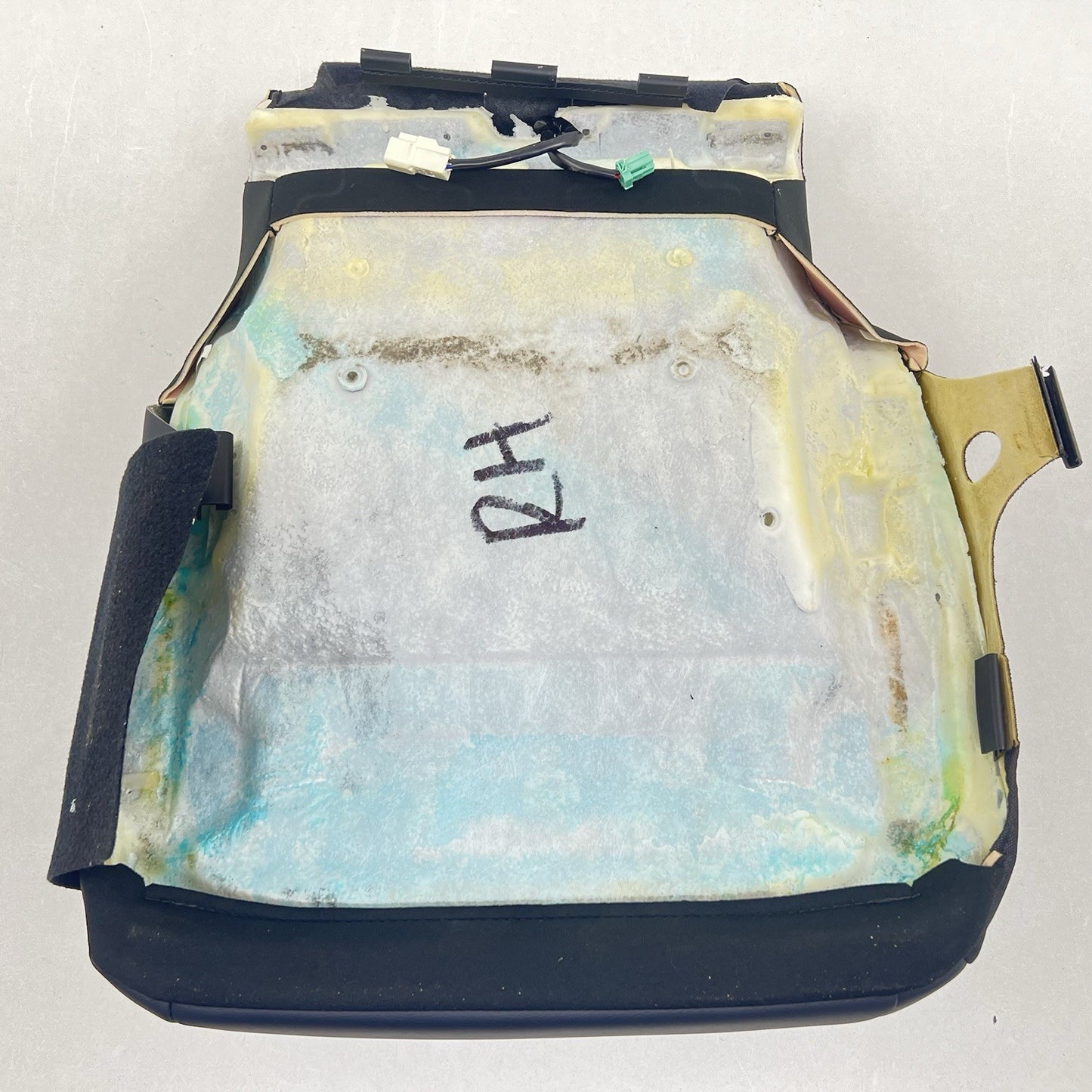 24-25 SUBARU CROSSTREK LIMITED RIGHT FRONT LOWER SEAT CUSHION COVER OEM