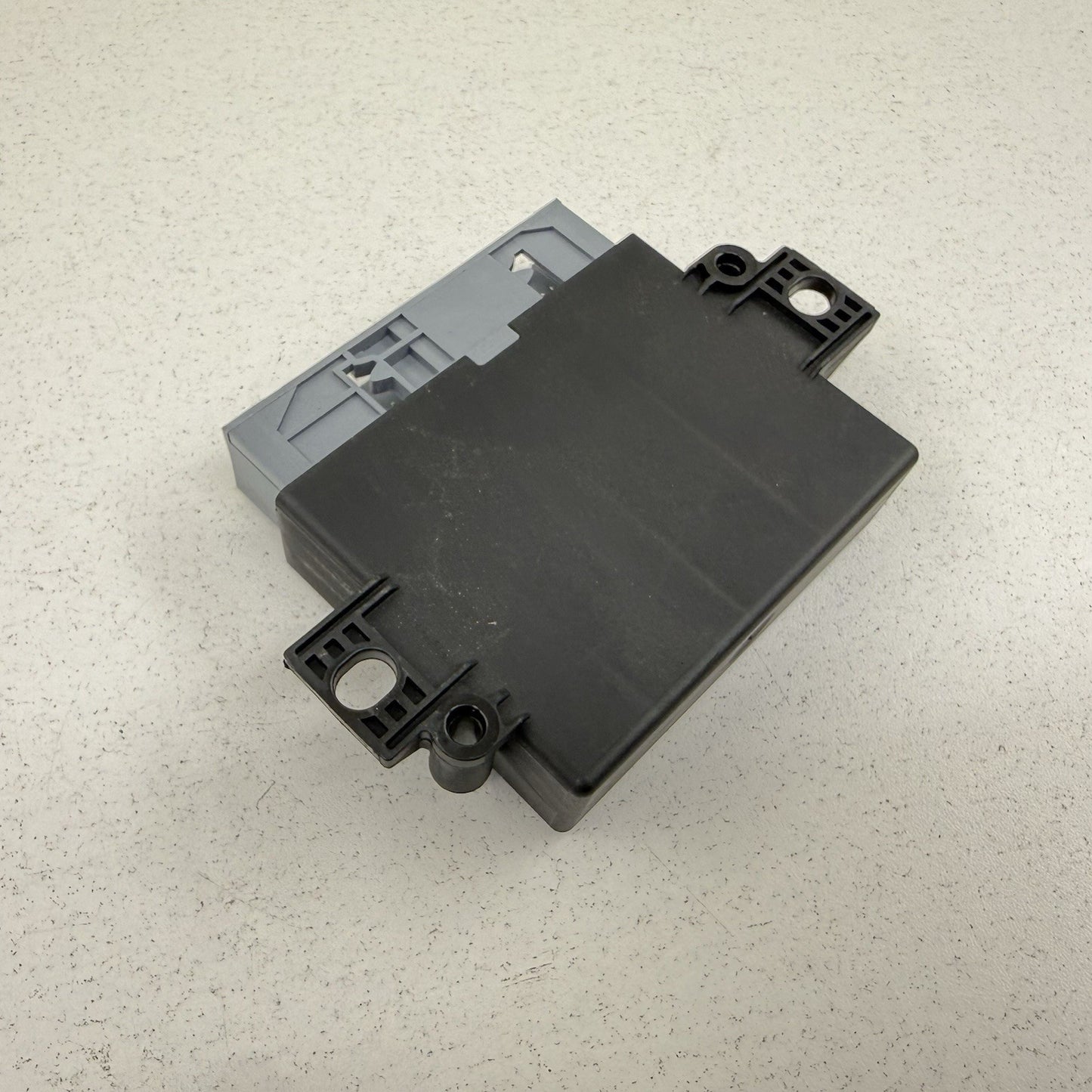 10-16 Mercedes W212 E350 Park Assist Sensor Control Module 0009004404 OEM
