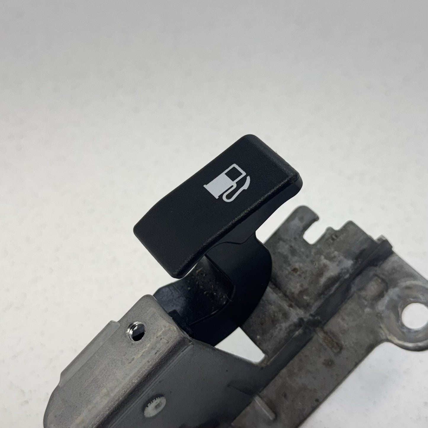 13-20 Subaru BRZ 86 FR-S Gas Cap Fuel Door Release Lever With Cable OEM