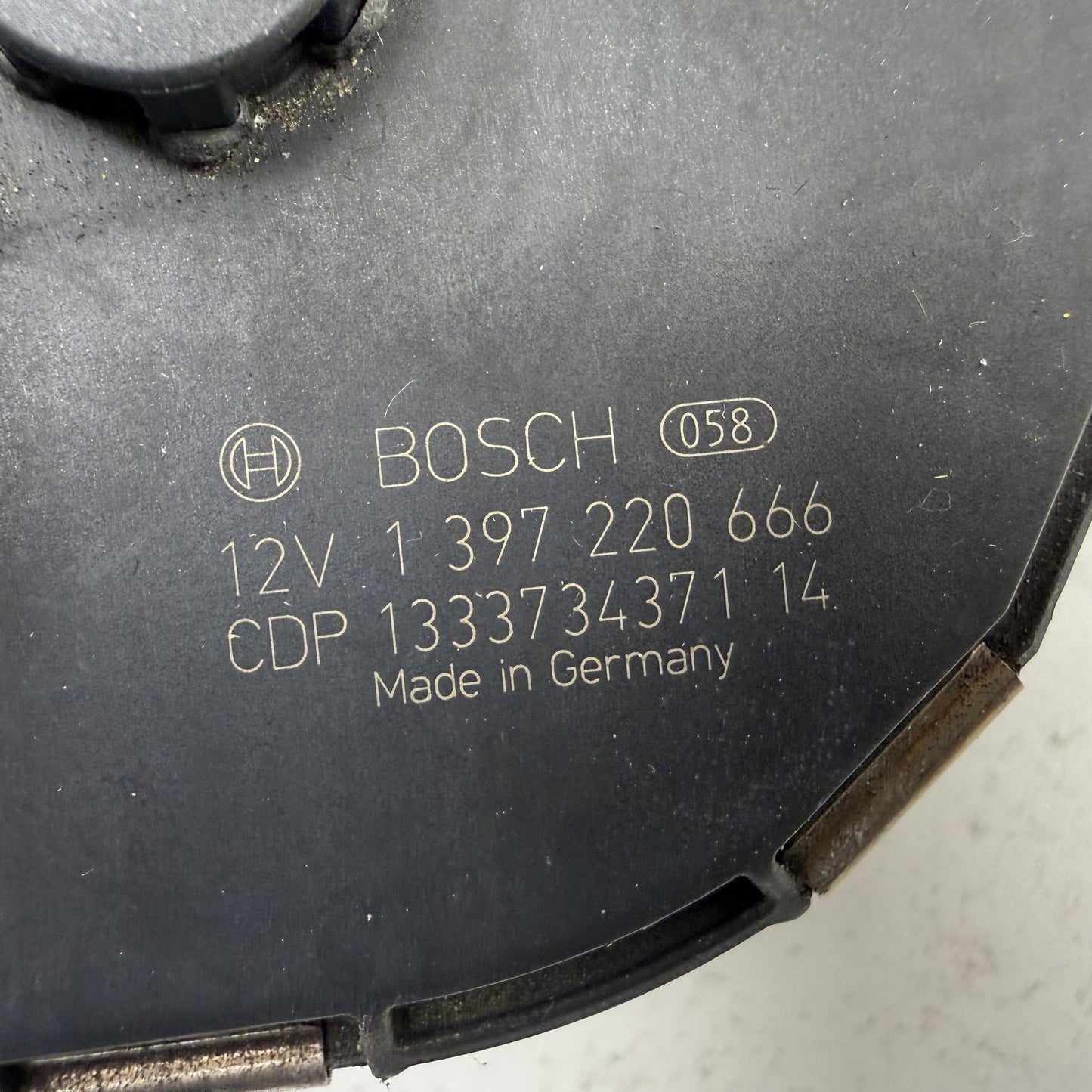 2008-2014 Mercedes-Benz C250 W204 Front Windshield Wiper Motor OEM