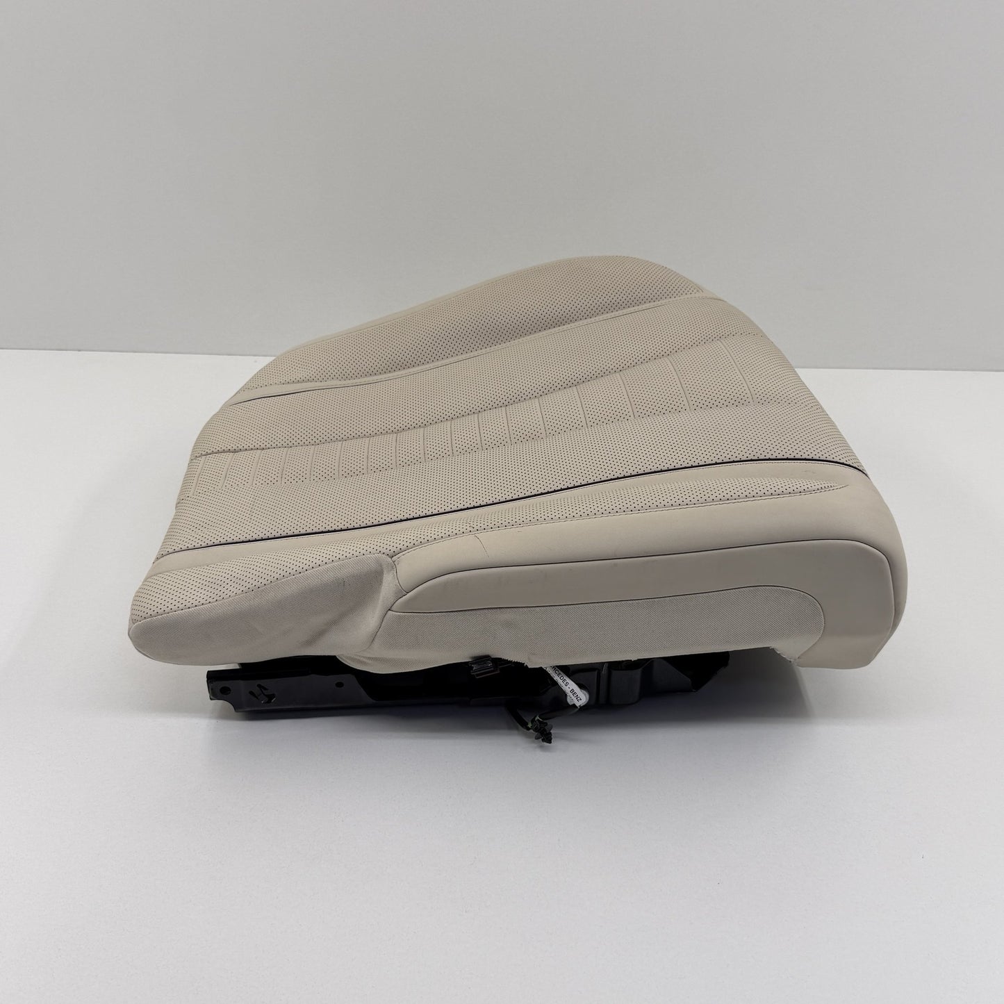 2014-2017 Mercedes-Benz S550 W222 Left Rear Power Seat Lower Cushion Beige OEM