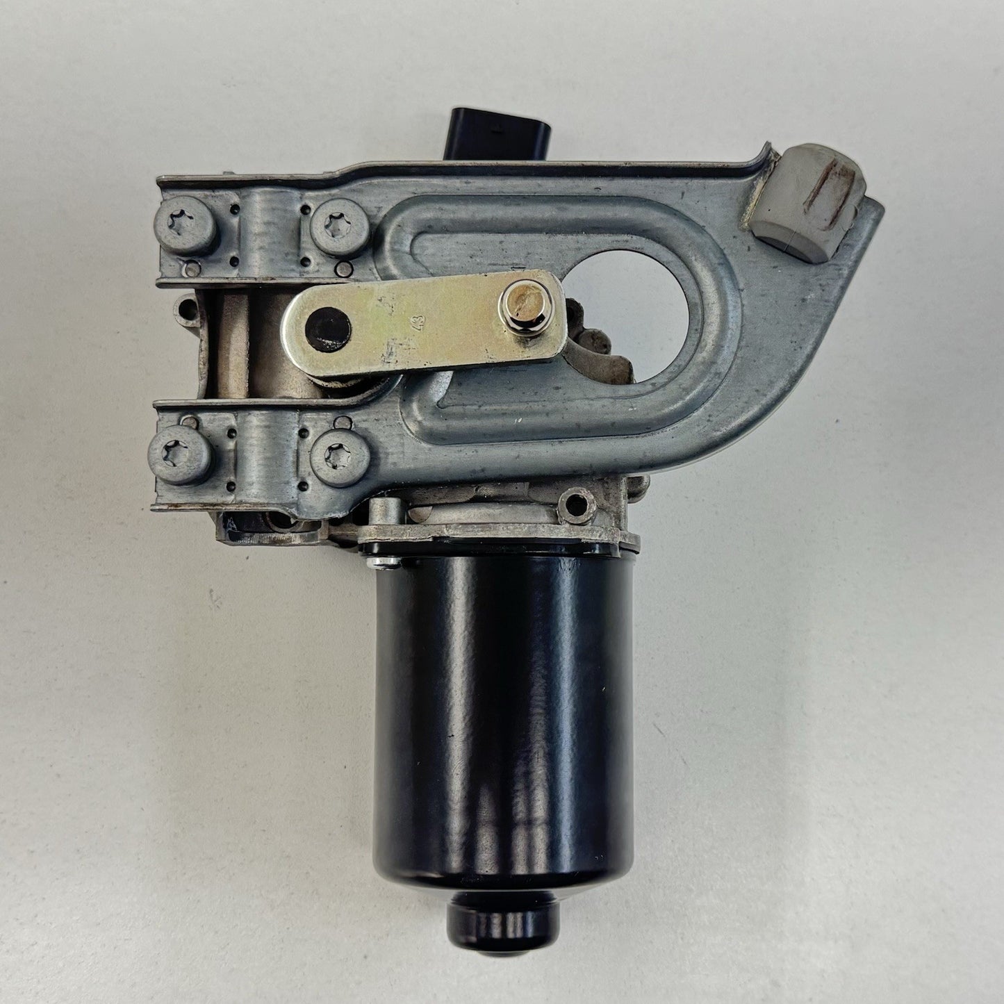 15-21 BMW M2 M3 M4 F80 F82 F87 F22 F23 Front Windshield Wiper Motor 7267503 OEM