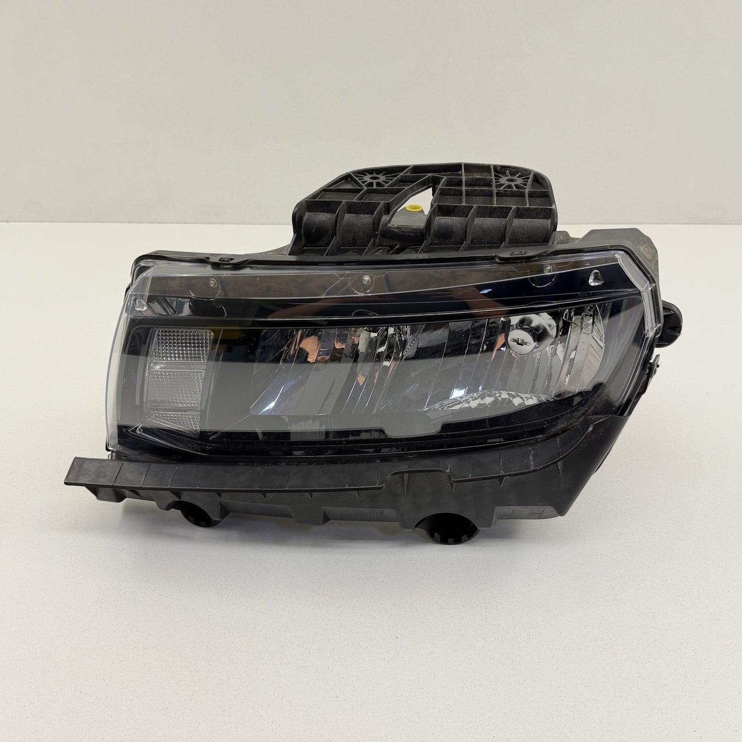 2014-2015 Chevrolet Camaro Front Halogen Headlight Head Light Lamp Pair OEM