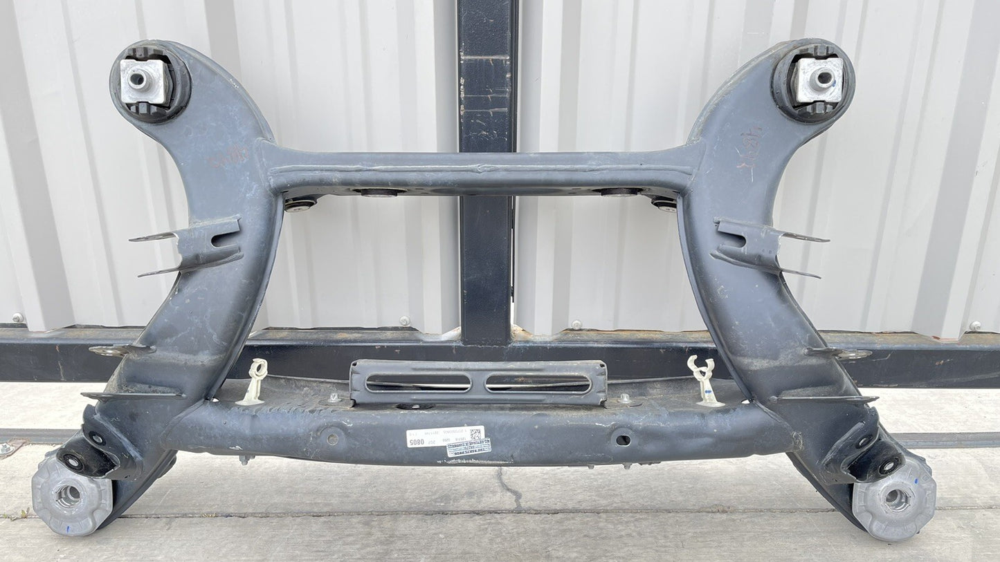 14-17 MERCEDES BENZ E550 W207 REAR SUBFRAME CROSSMEMBER CRADLE 2073500805 OEM