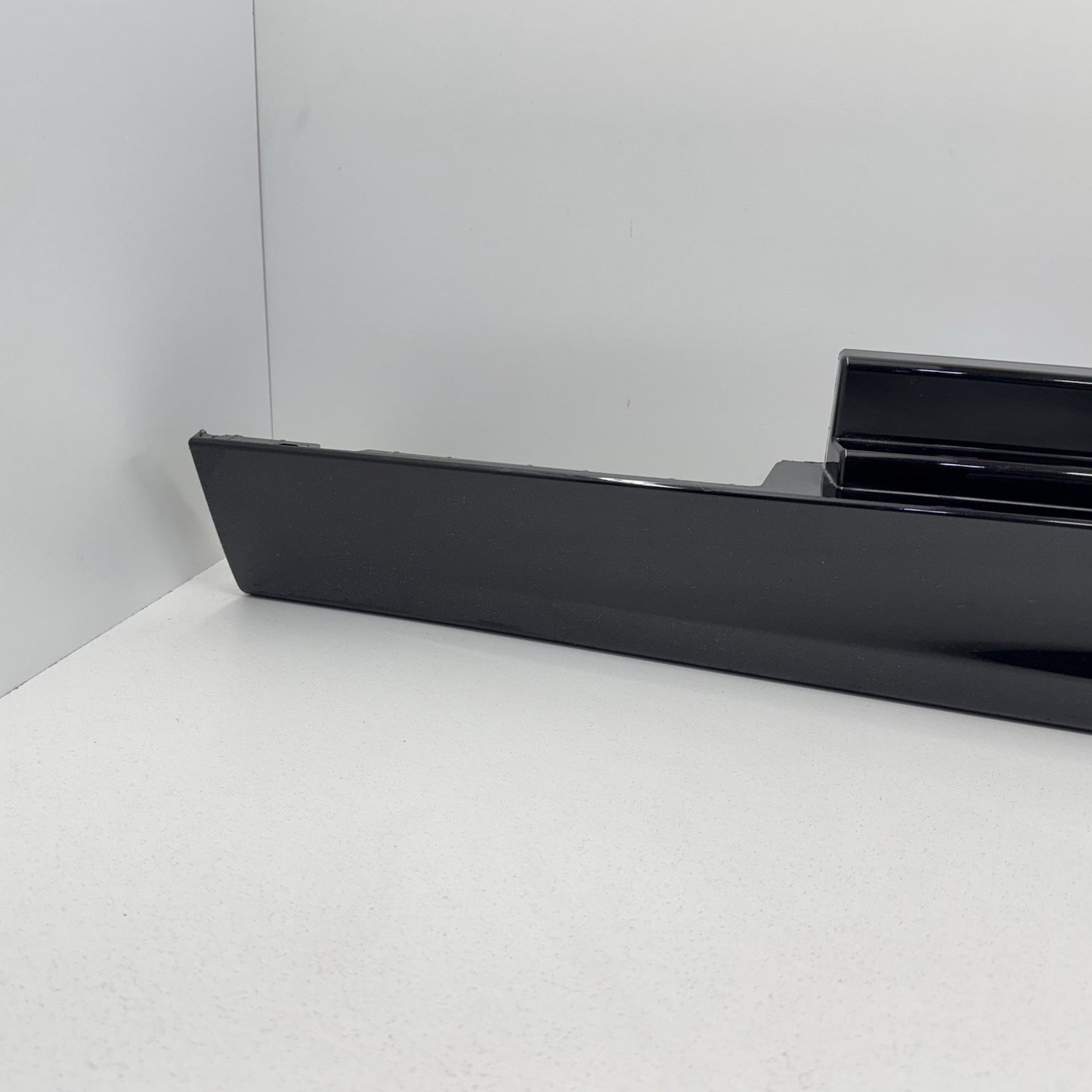 12-16 BMW M5 F10 Driver Left Side Skirt Rocker Panel Cover Black OEM