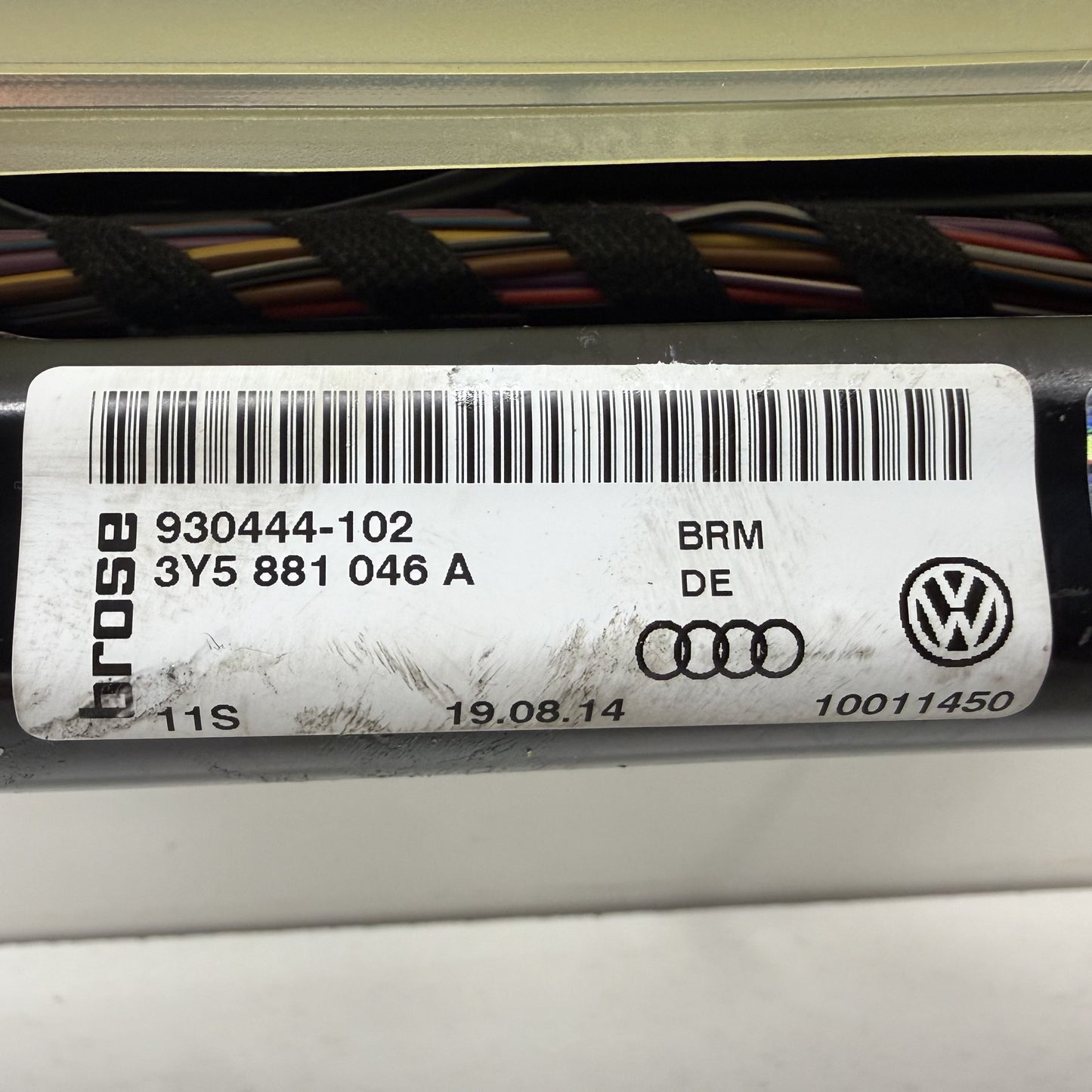 2014-2018 Bentley Flying Spur Right Front Upper Seat Track Frame Rail OEM