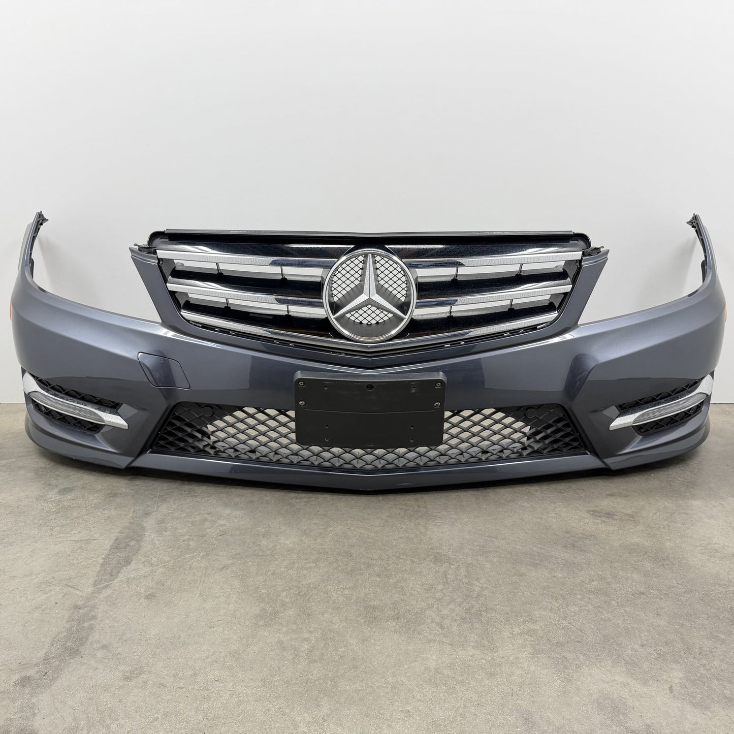 2012-2014 Mercedes C250 C300 C350 W204 Front Bumper Cover Complete W/ Grill OEM