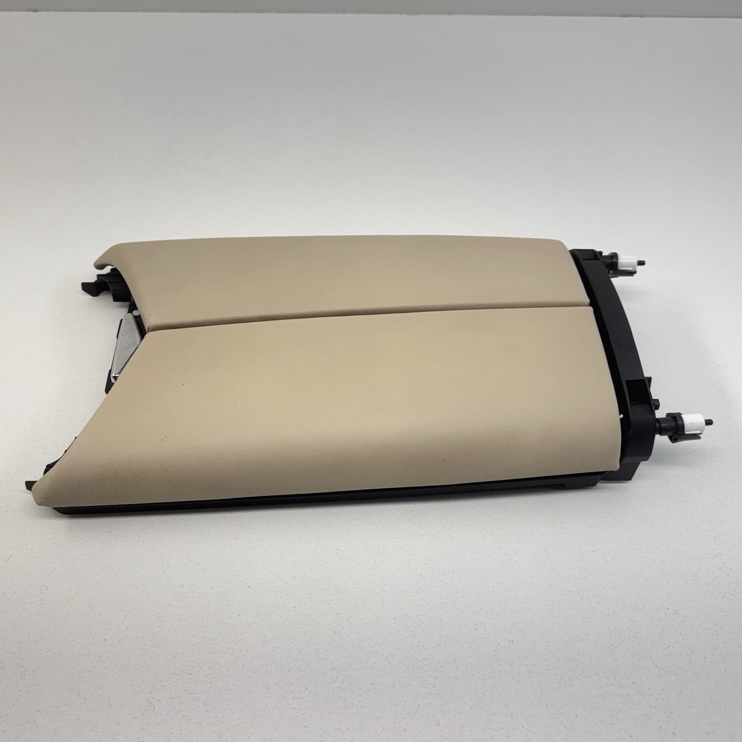 14-24 Maserati Ghibli Center Console Armrest Arm Rest Cover Lid Leather OEM