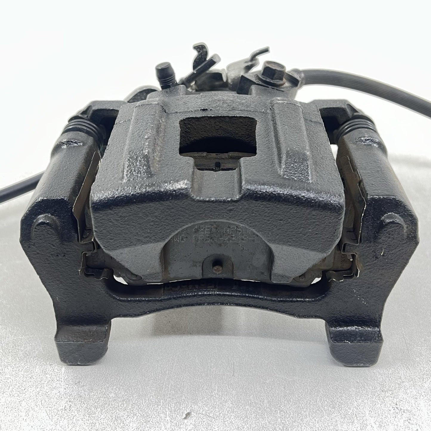 15-23 FORD MUSTANG GT LEFT REAR CALIPER BRAKE WITH BRAKE CABLE FR3C-2K328-CS OEM