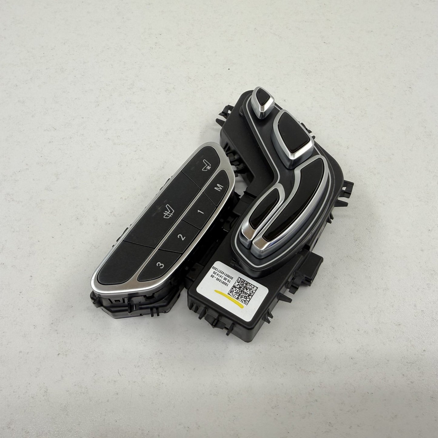 2014-2020 Mercedes-Benz S550 W222 Right Front Power Seat Control Switch OEM