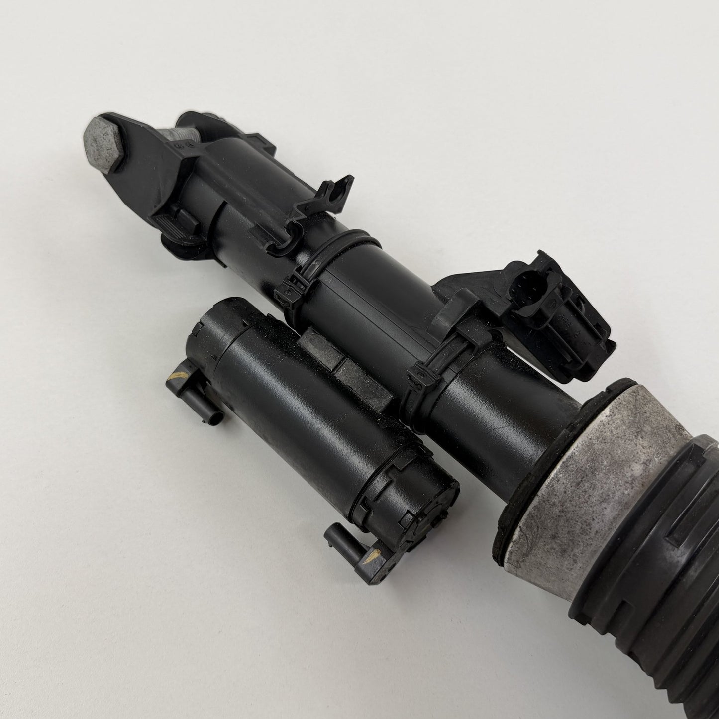 2014-2017 Mercedes-Benz S550 W222 RWD Front Air Suspension Shock Strut Pair OEM