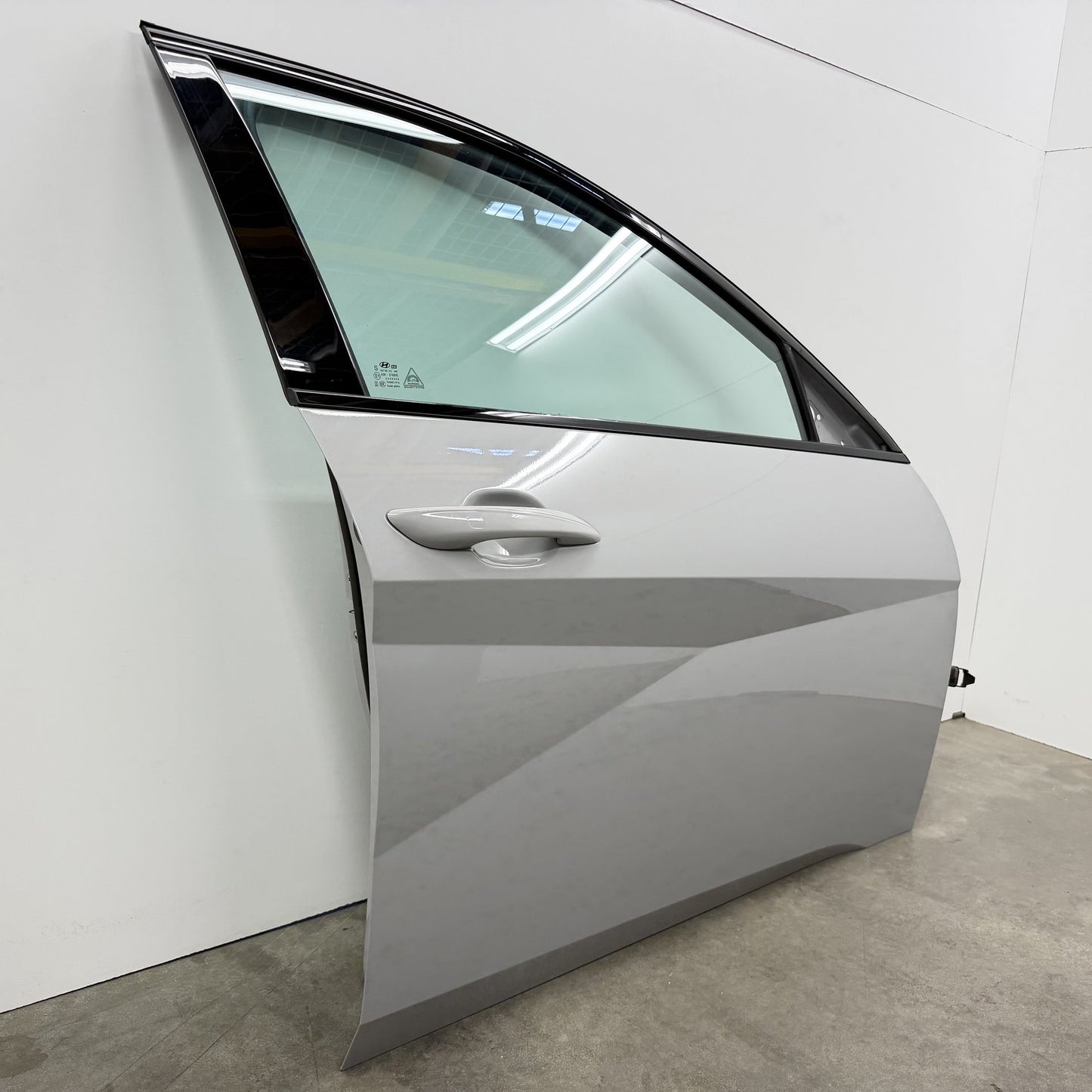 2022-2026 Hyundai Elantra N Passenger Right Front Door Shell Complete OEM