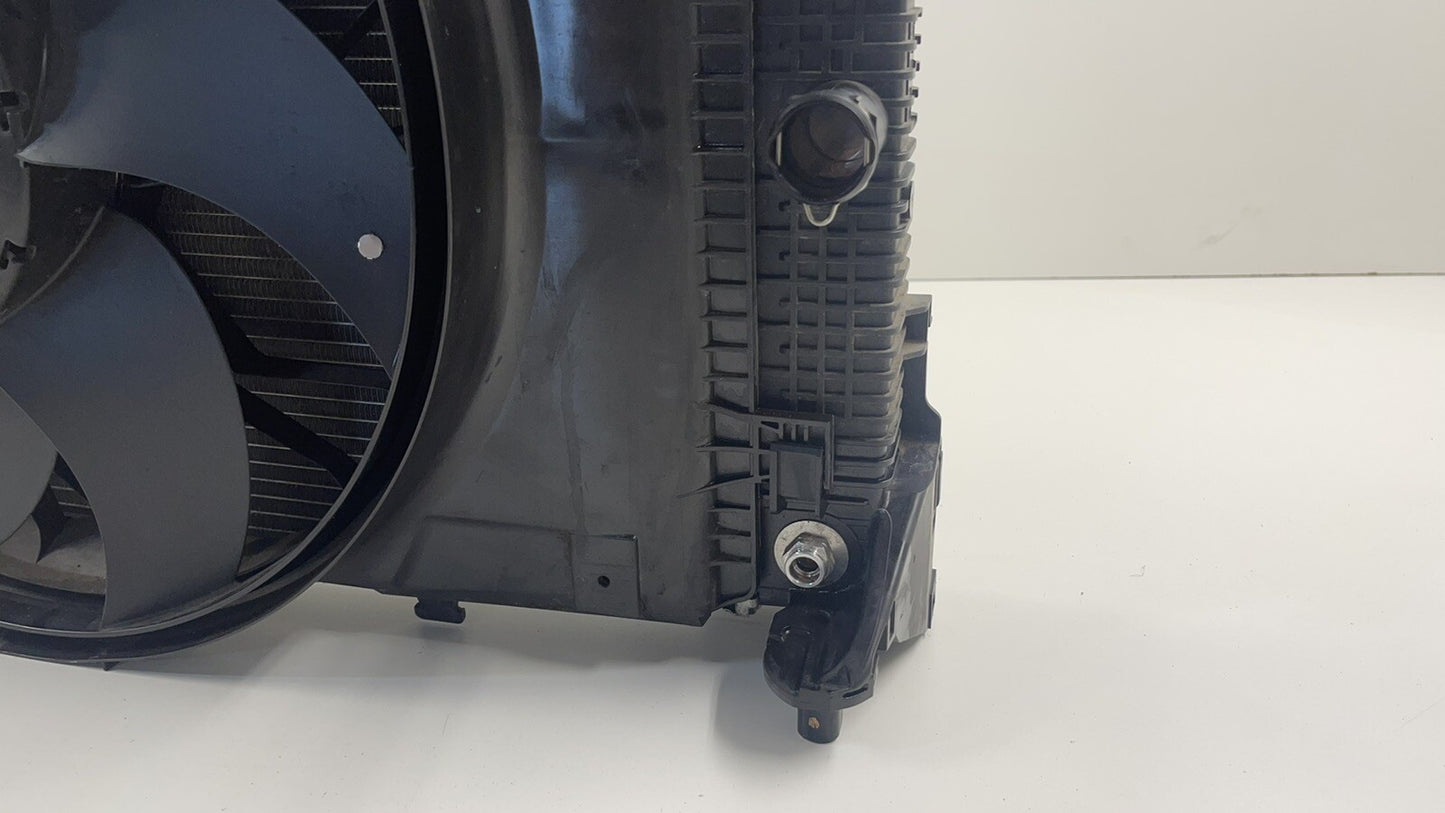 10-11 Mercedes W212 E350 4Matic Radiator Condenser Fan Assembly Complete OEM