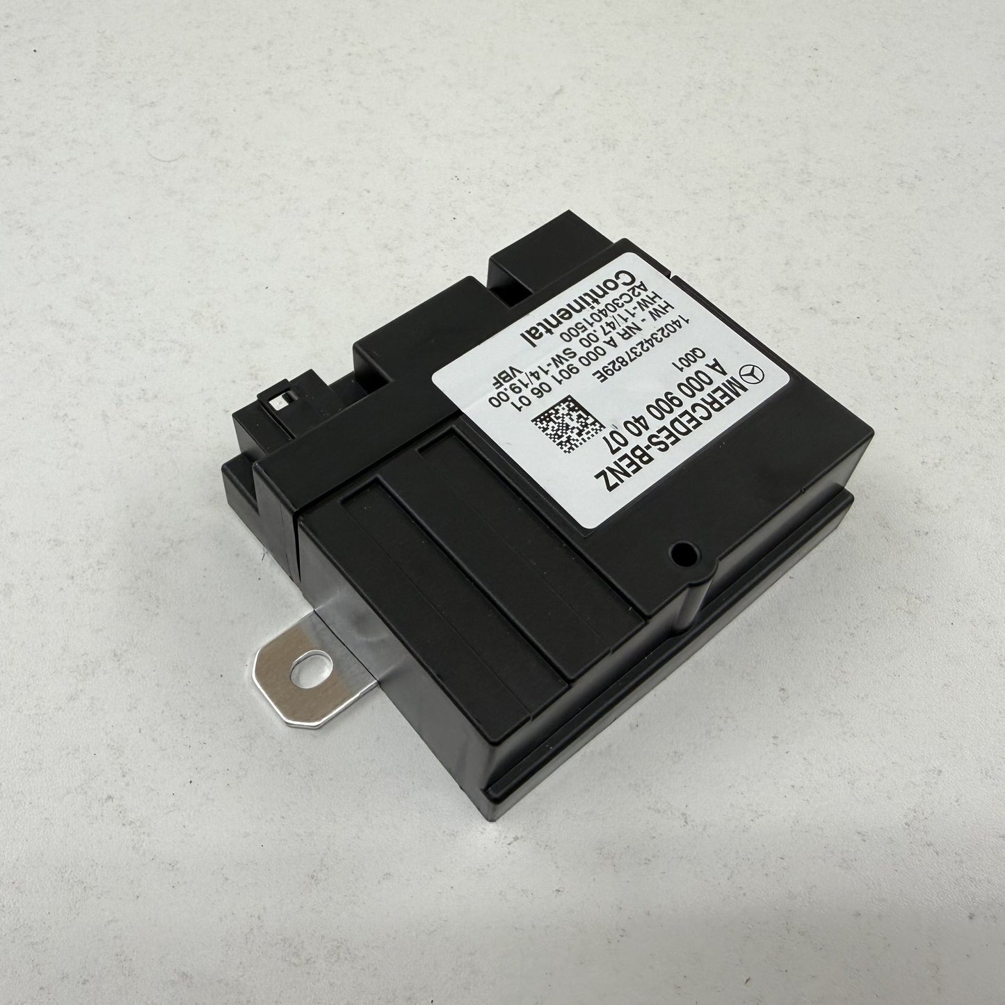 2014-2017 Mercedes-Benz S550 W222 Fuel Pump Control Module 0009004007 OEM