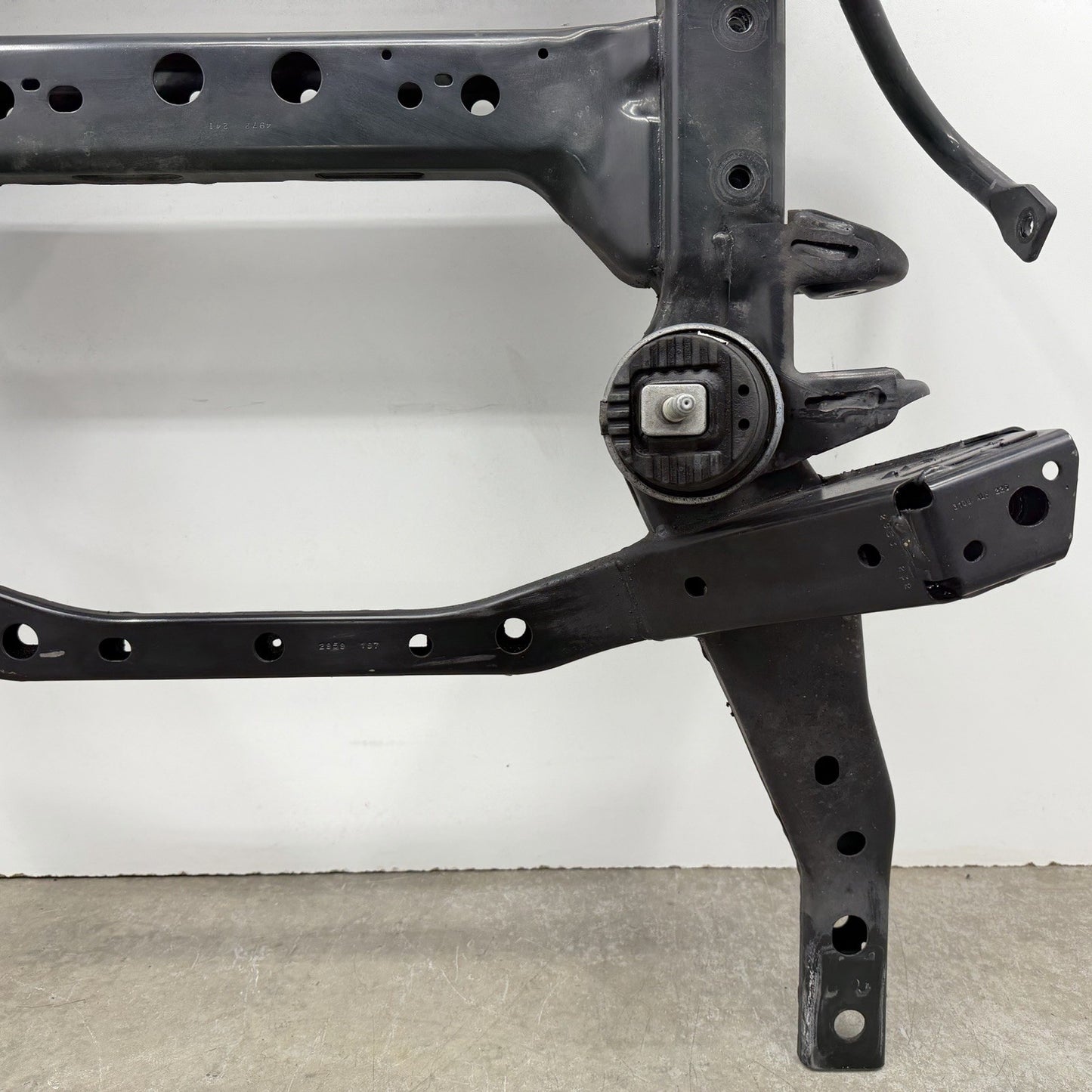 12-15 Chevrolet Camaro SS Front Subframe Crossmember Cradle W/ Sway Bar OEM