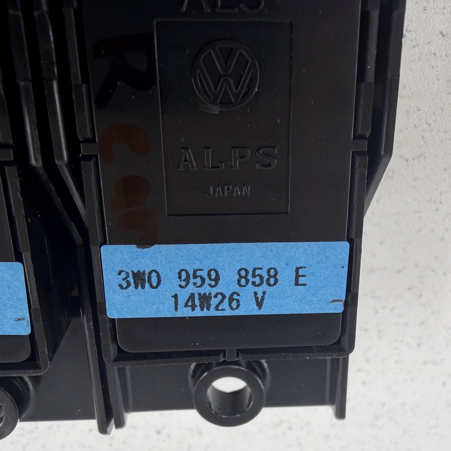 14-18 Bentley Flying Spur Rear Door Window Switch Left Or Right 3W0959858E OEM