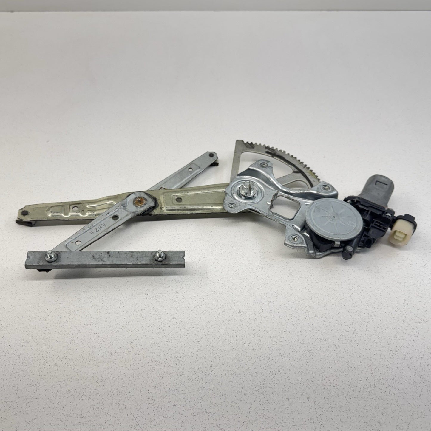 13-20 Subaru BRZ 86 FR-S Driver Left Door Window Regulator Motor Assembly OEM
