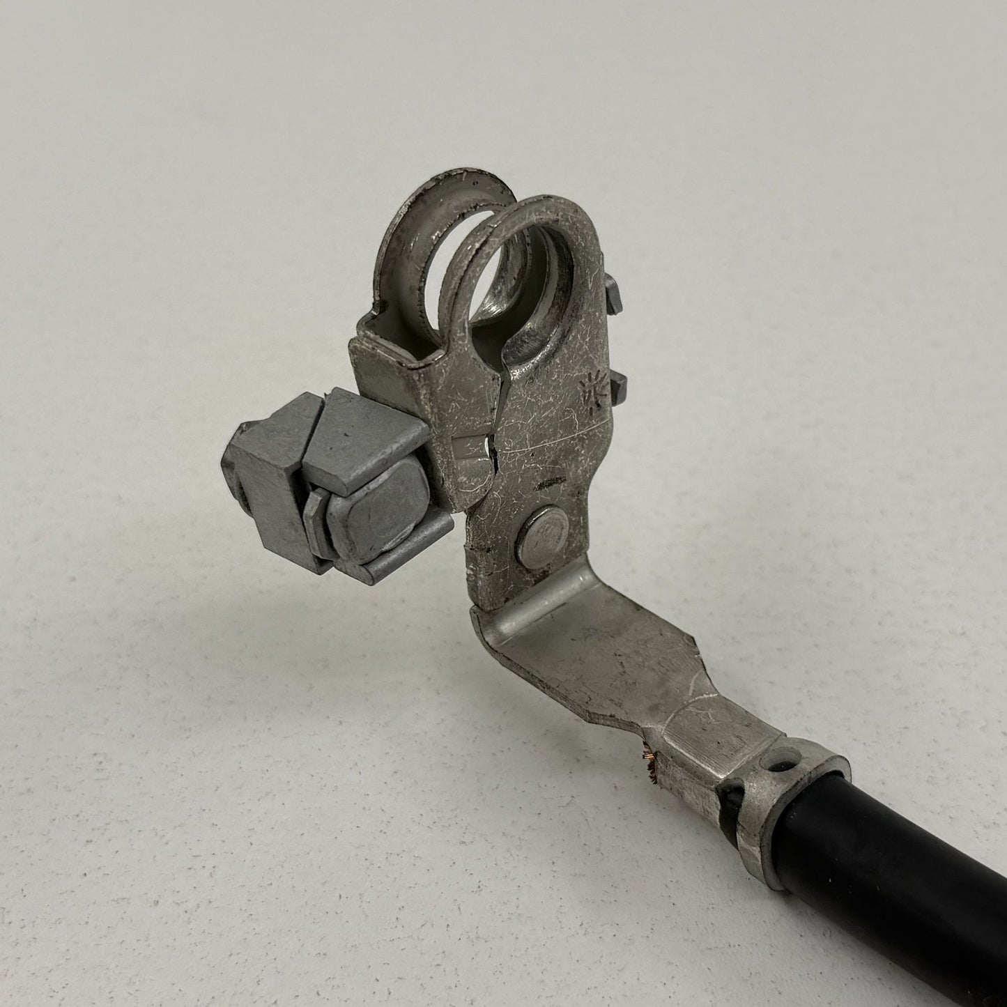2010-2015 Chevrolet Camaro Negative Battery Terminal Cable Link 92241442 OEM