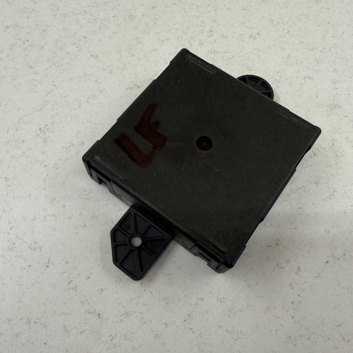 2015-2022 Dodge Durango Driver Left Front Door Control Module 68316561AD OEM