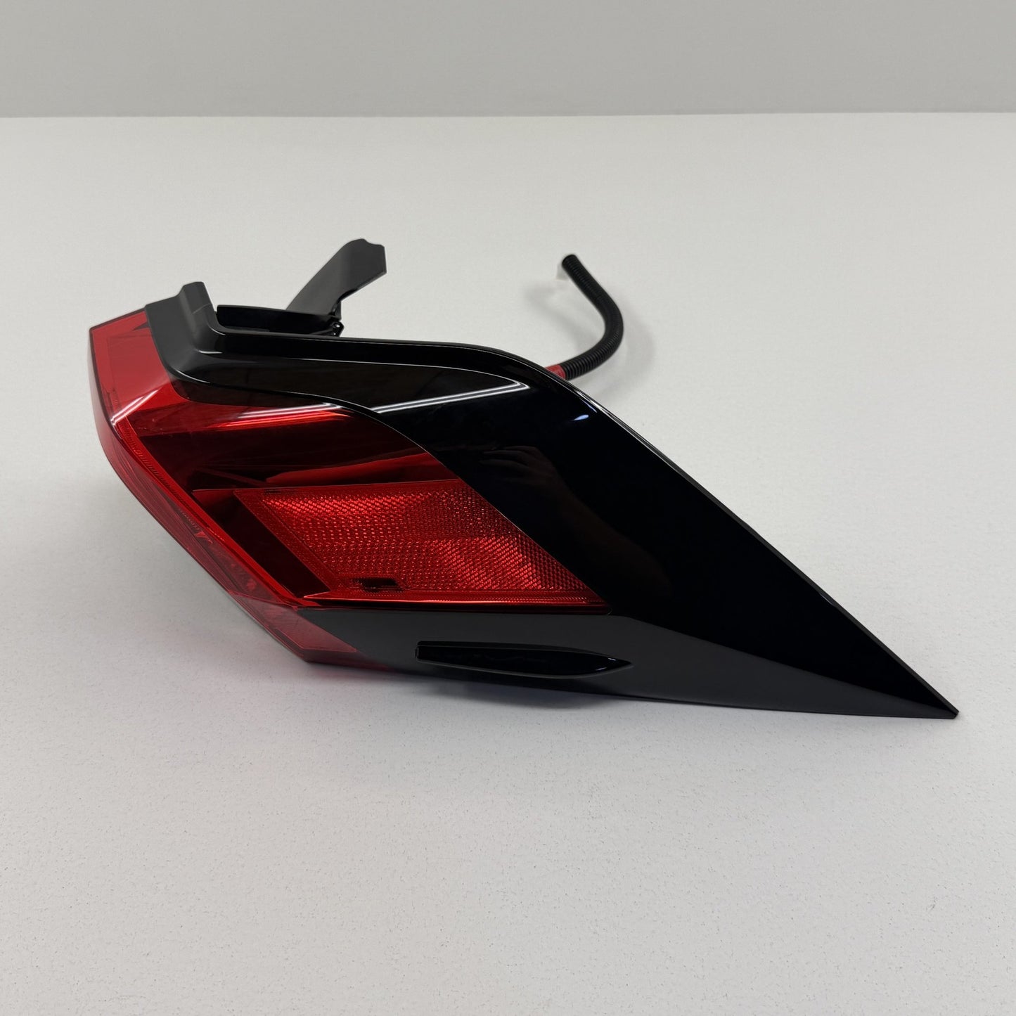 2019-2025 Toyota RAV4 Right Rear Outer LED Taillight Light Lamp 81550-42221 OEM