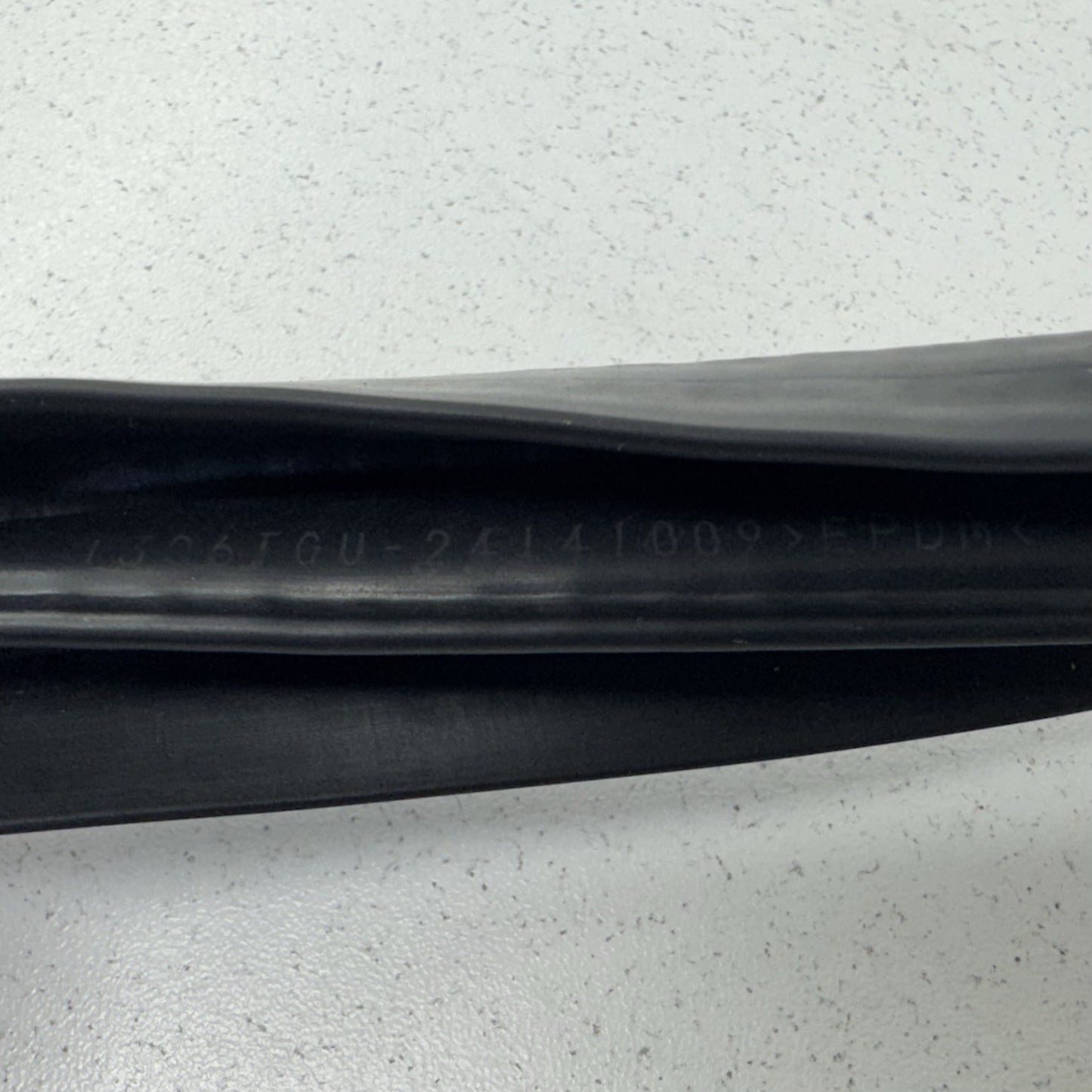 13-20 Subaru BRZ 86 FR-S Passenger Right Door Weatherstrip Seal OEM