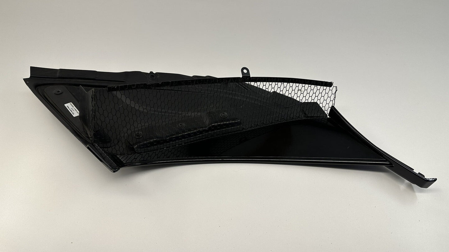 15-17 MCLAREN 650S SPIDER PASSENGER RIGHT REAR FENDER BLADE PANEL AIR VENT OEM