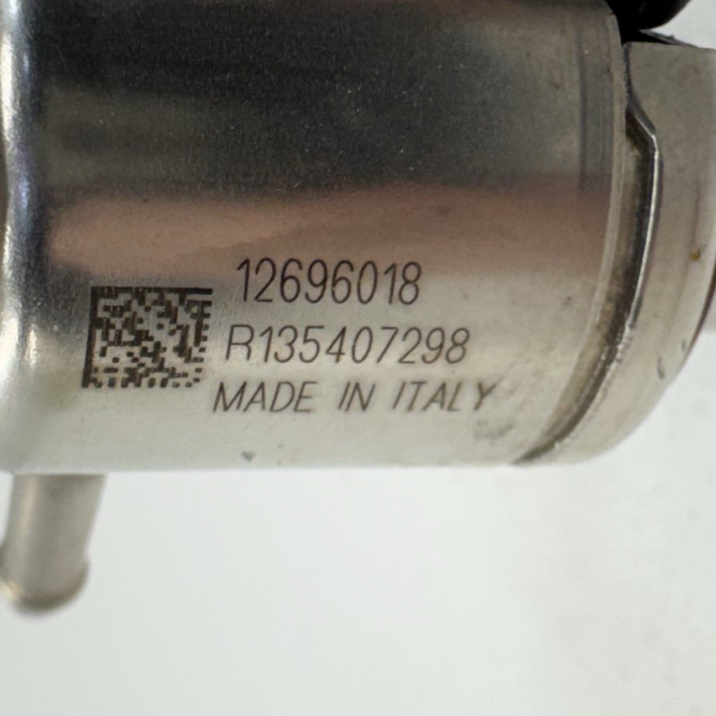 20-25 Silverado Sierra 2500 3500 Diesel Reductant Fluid Injector 12696018 OEM