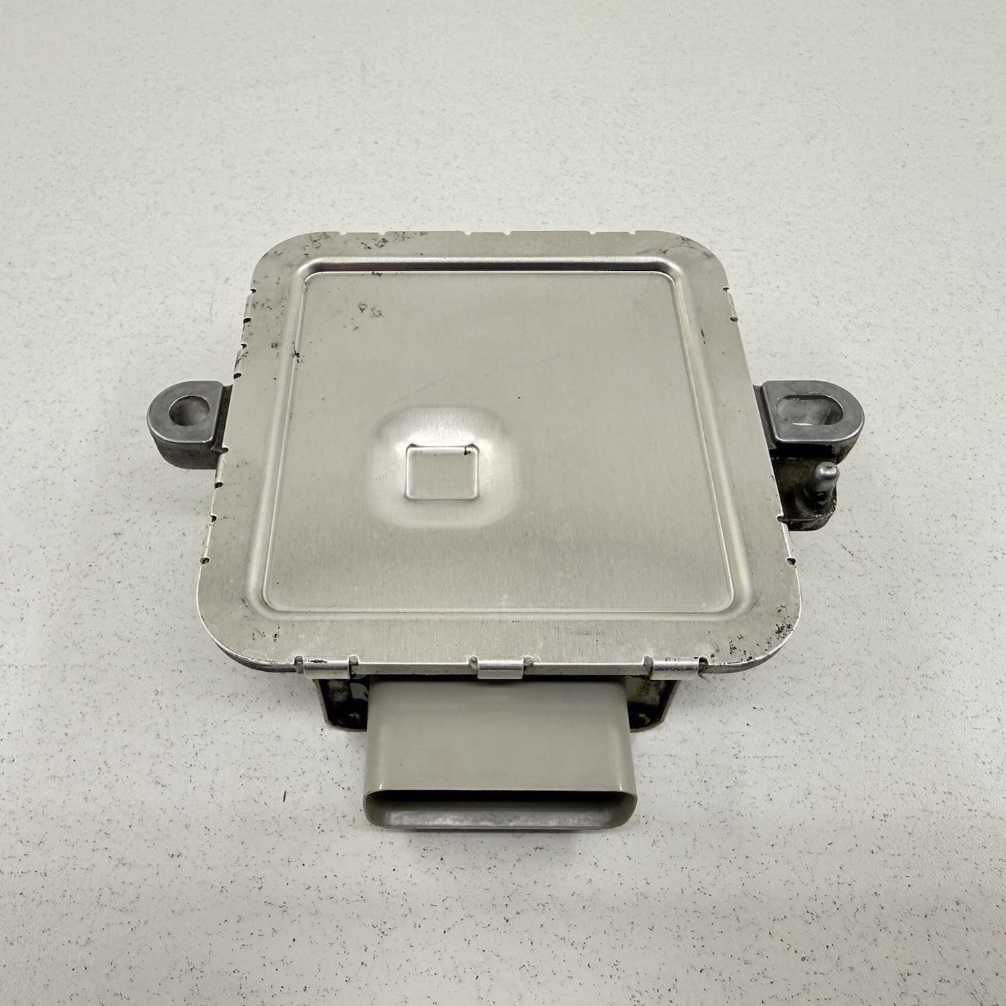 18-24 Chevrolet Camaro ZL1 SS Fuel Pump Control Module 23382215 OEM