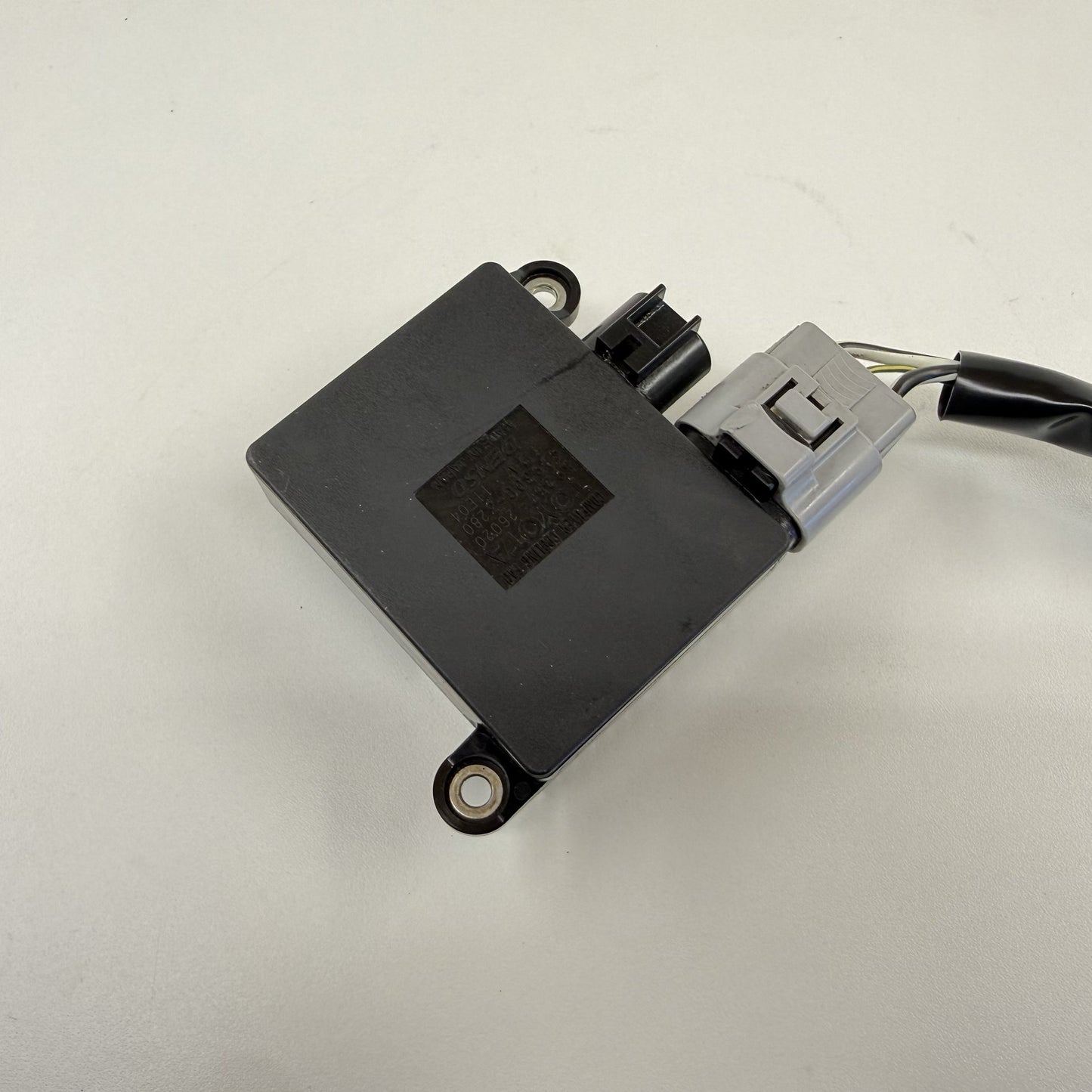 2021-2026 Lexus IS350 IS500 Radiator Cooling Fan Control Module 89257-26020 OEM