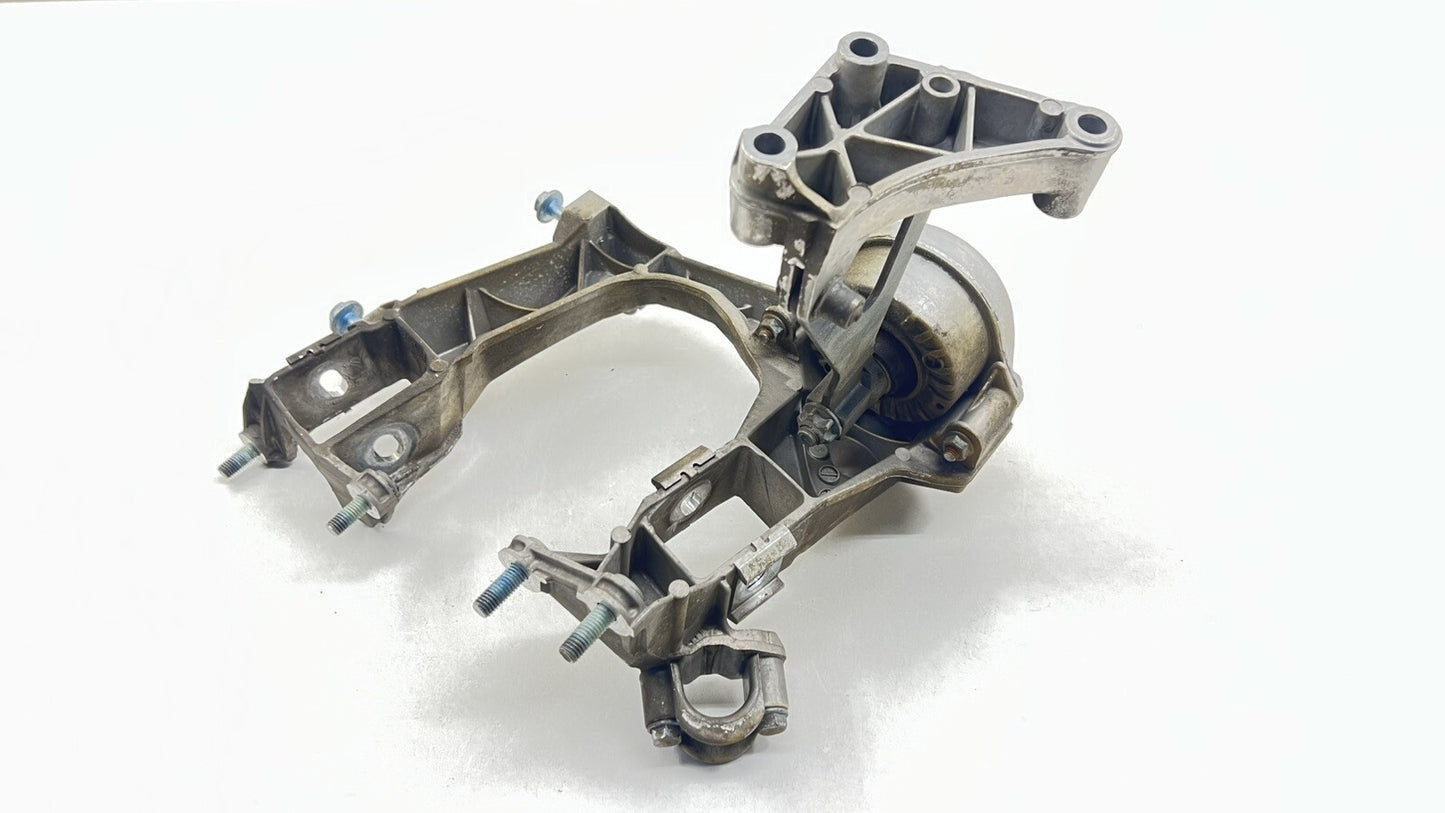 05-08 PORSCHE BOXSTER CAYMAN 987 RIGHT REAR SUBFRAME SUPPORT MOUNT BRACKET OEM