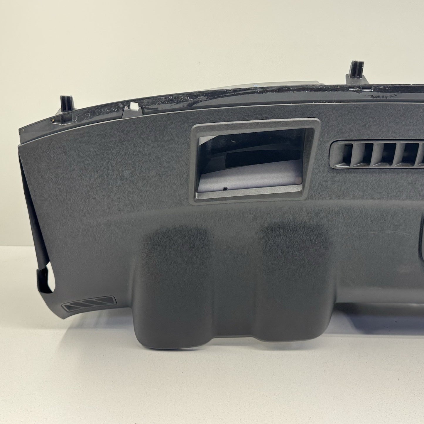 10-11 Chevrolet Camaro SS Dashboard Dash Board Instrument Panel Cover W/ HUD OEM