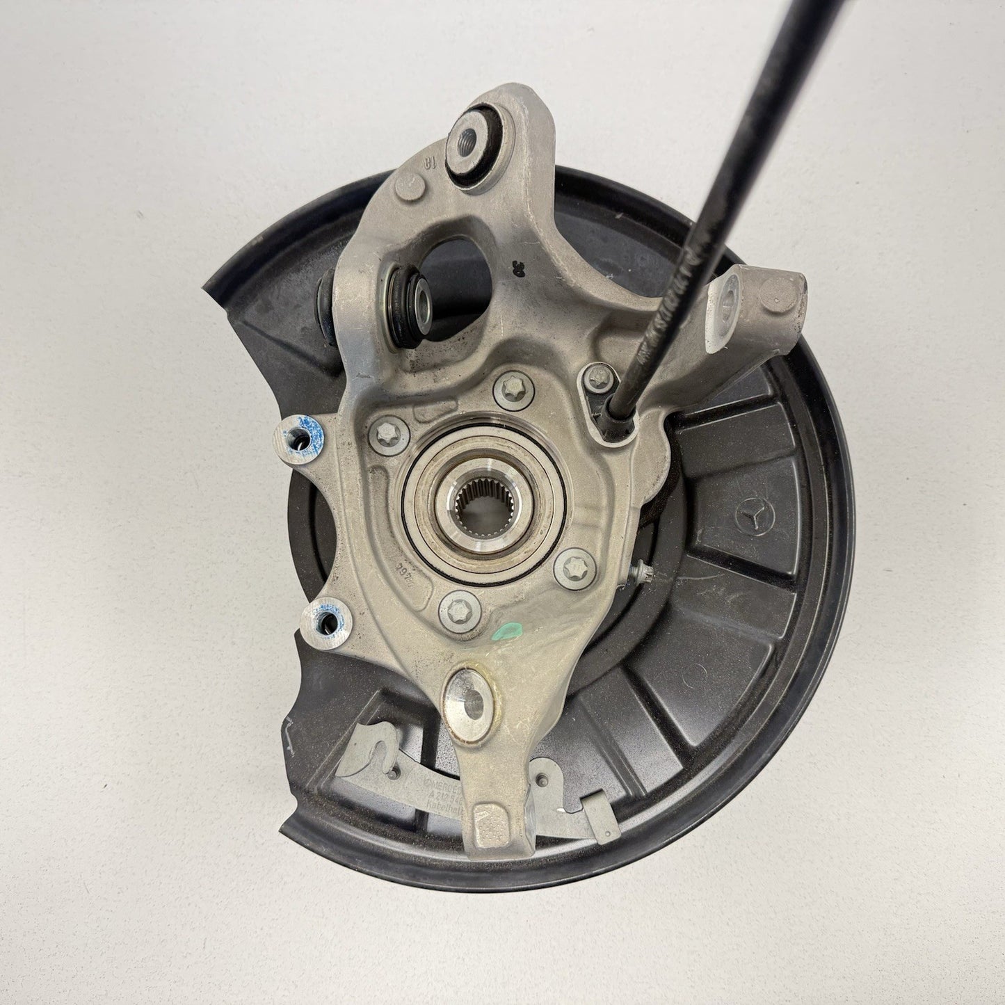 10-16 Mercedes W212 E350 Right Rear Spindle Knuckle Hub Wheel Bearing OEM