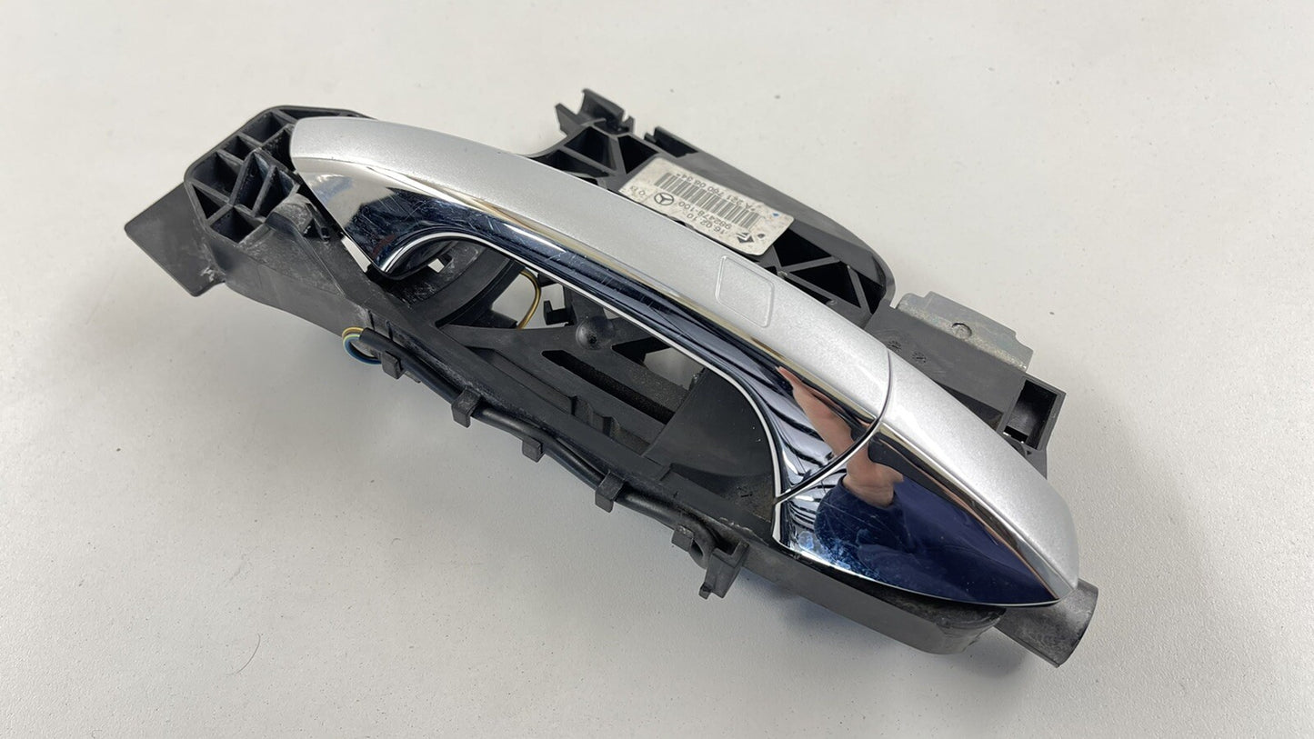 07-13 MERCEDES BENZ W221 S CLASS PASSENGER RIGHT REAR EXTERIOR DOOR HANDLE OEM