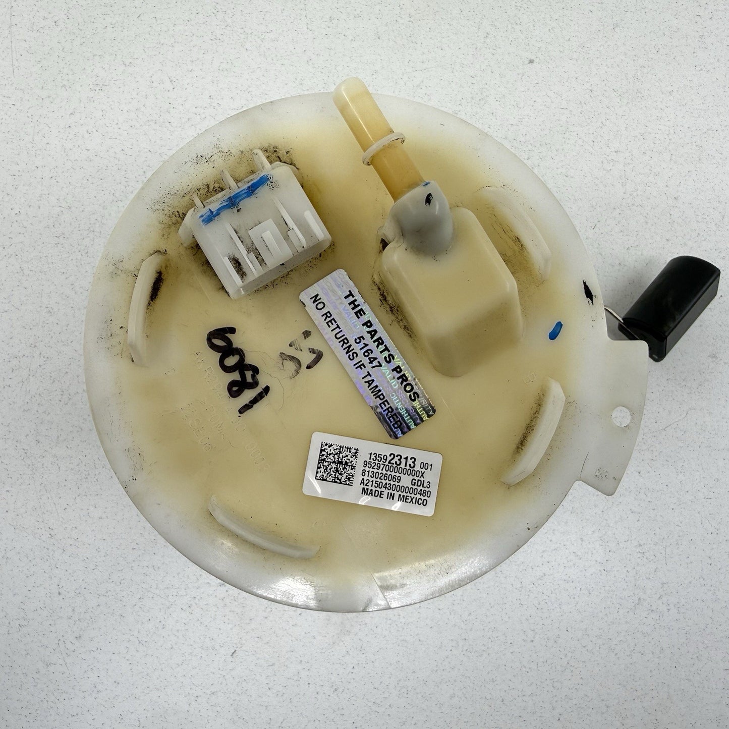 10-15 Chevrolet Camaro SS Gas Tank Fuel Pump Sending Unit Pair OEM
