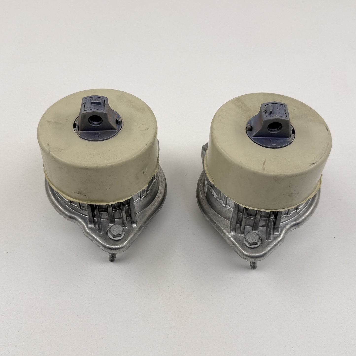 2014-2017 Mercedes-Benz S550 W222 Engine Motor Mount Pair Left &amp; Right OEM
