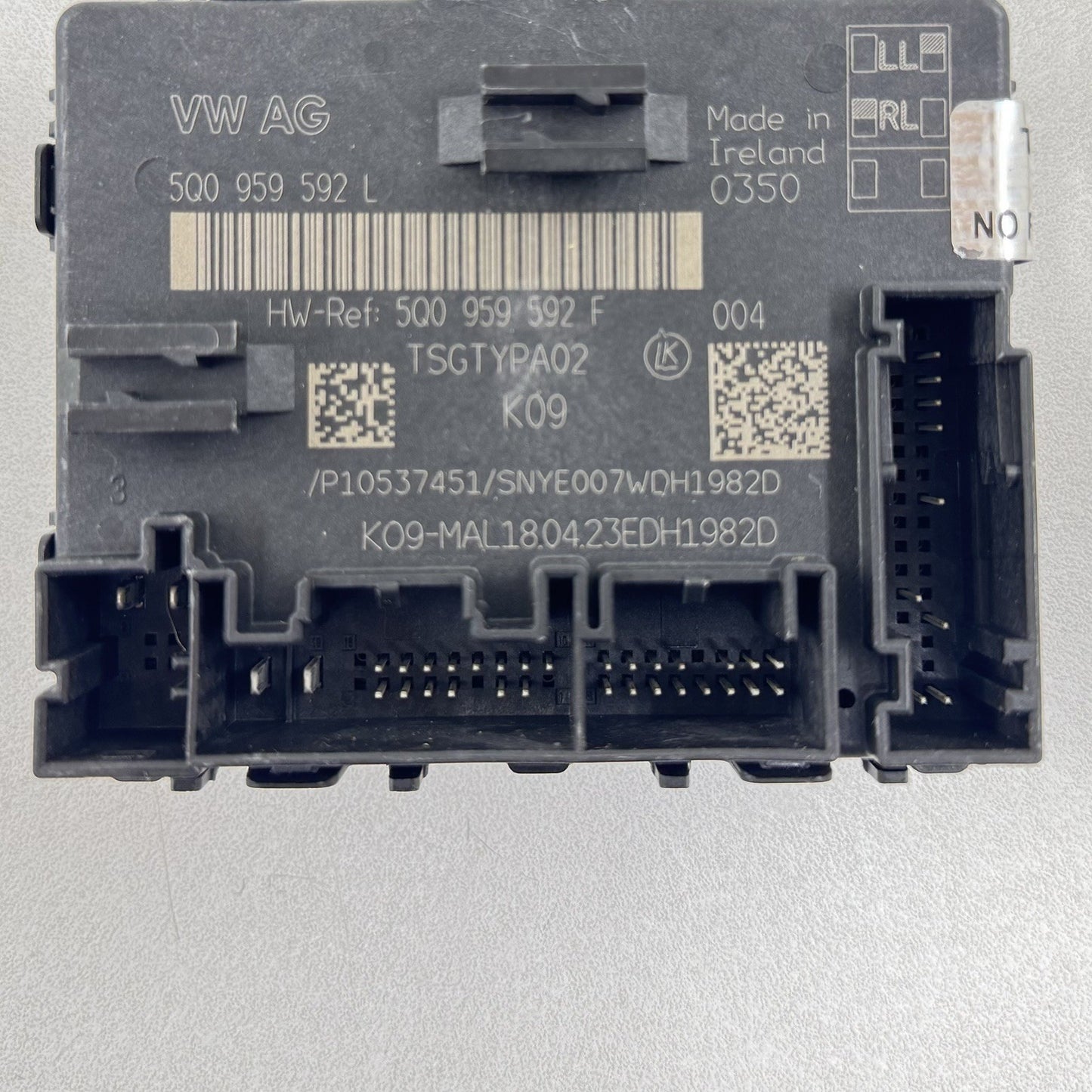 22-25 VOLKSWAGEN GOLF R MK8 RIGHT FRONT DOOR CONTROL MODULE 5Q0959592L OEM