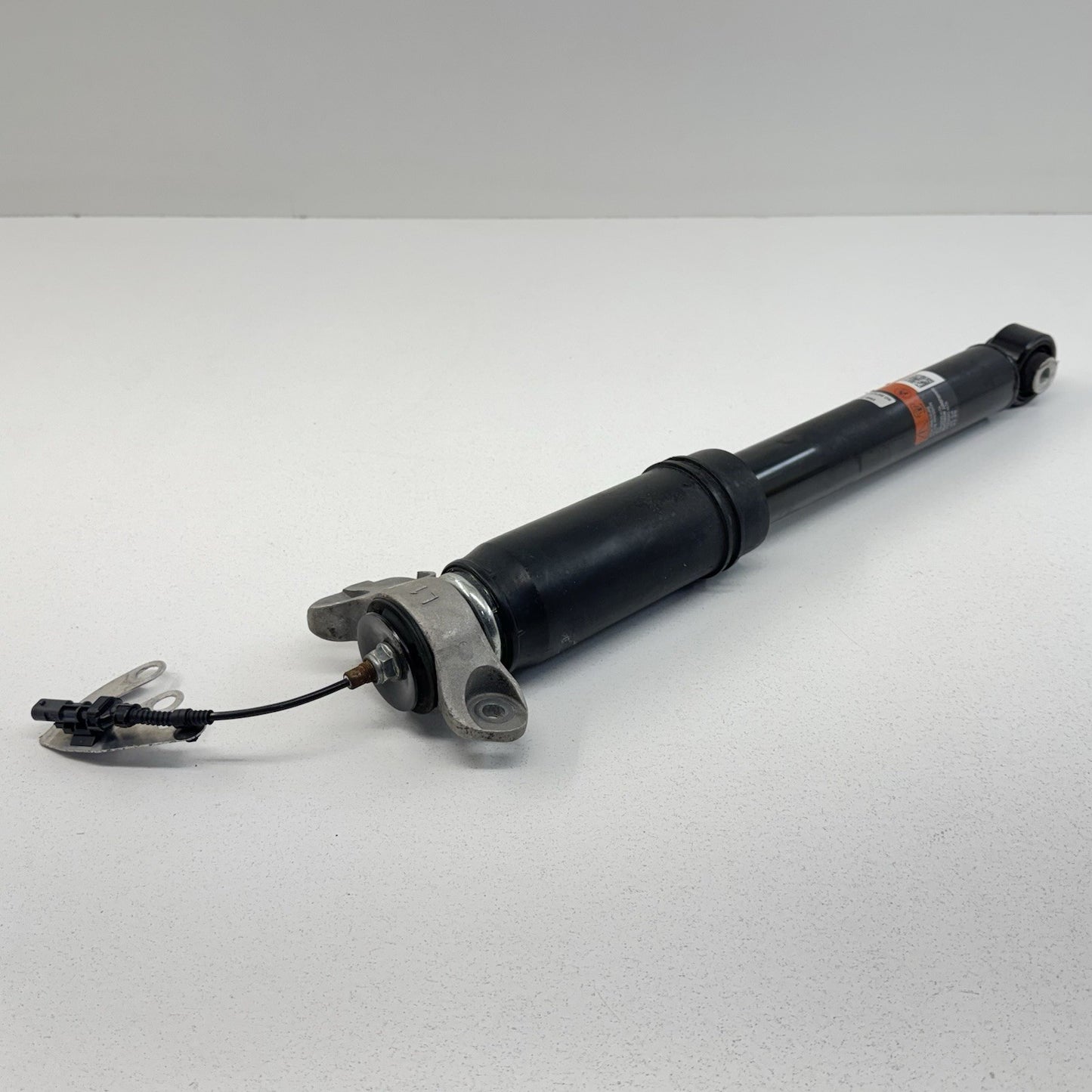 16-24 Chevrolet Camaro Left Rear Damping Strut Shock Absorber MagneRide OEM