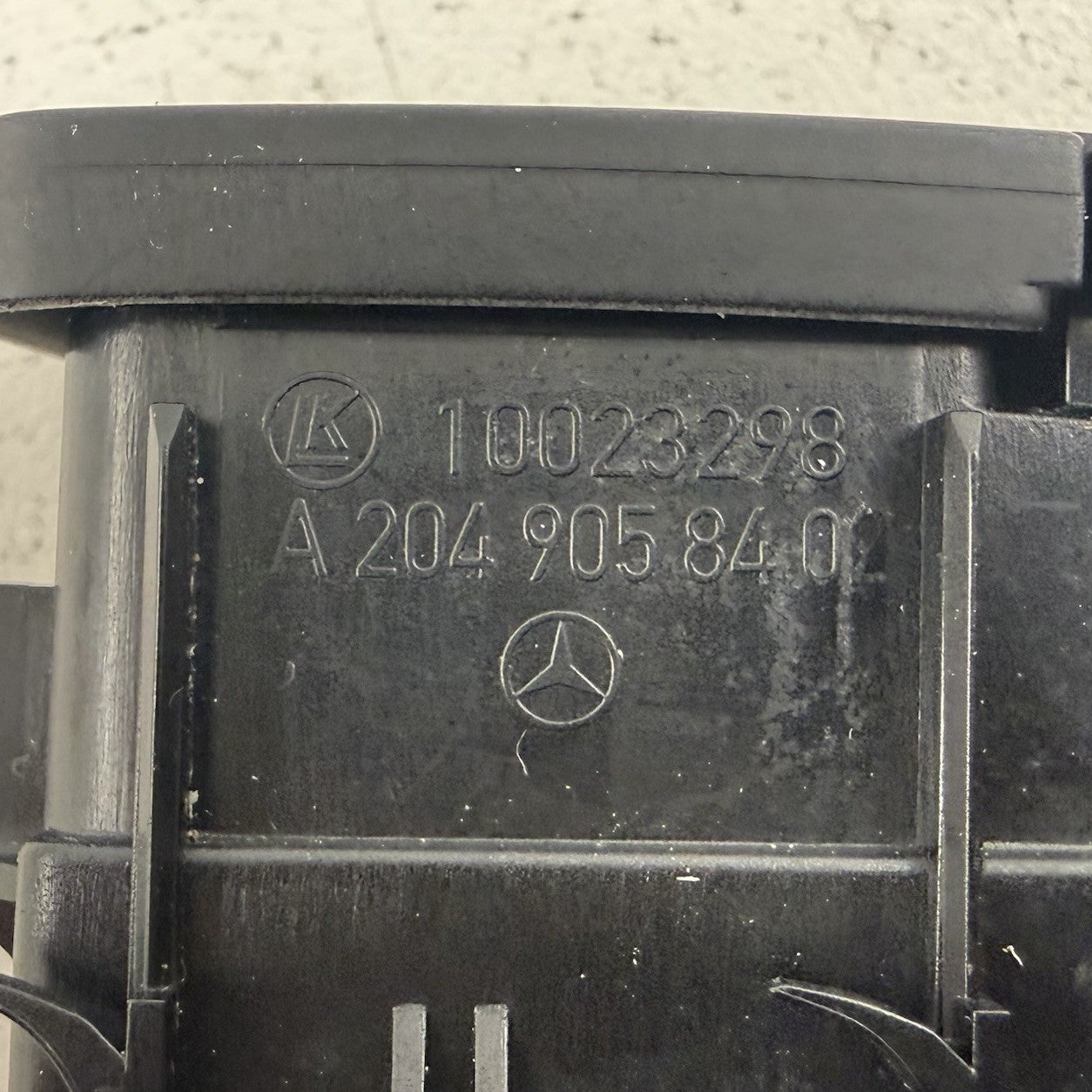 12-18 Mercedes W218 CLS550 Driver Left Front Seat Control Switch OEM