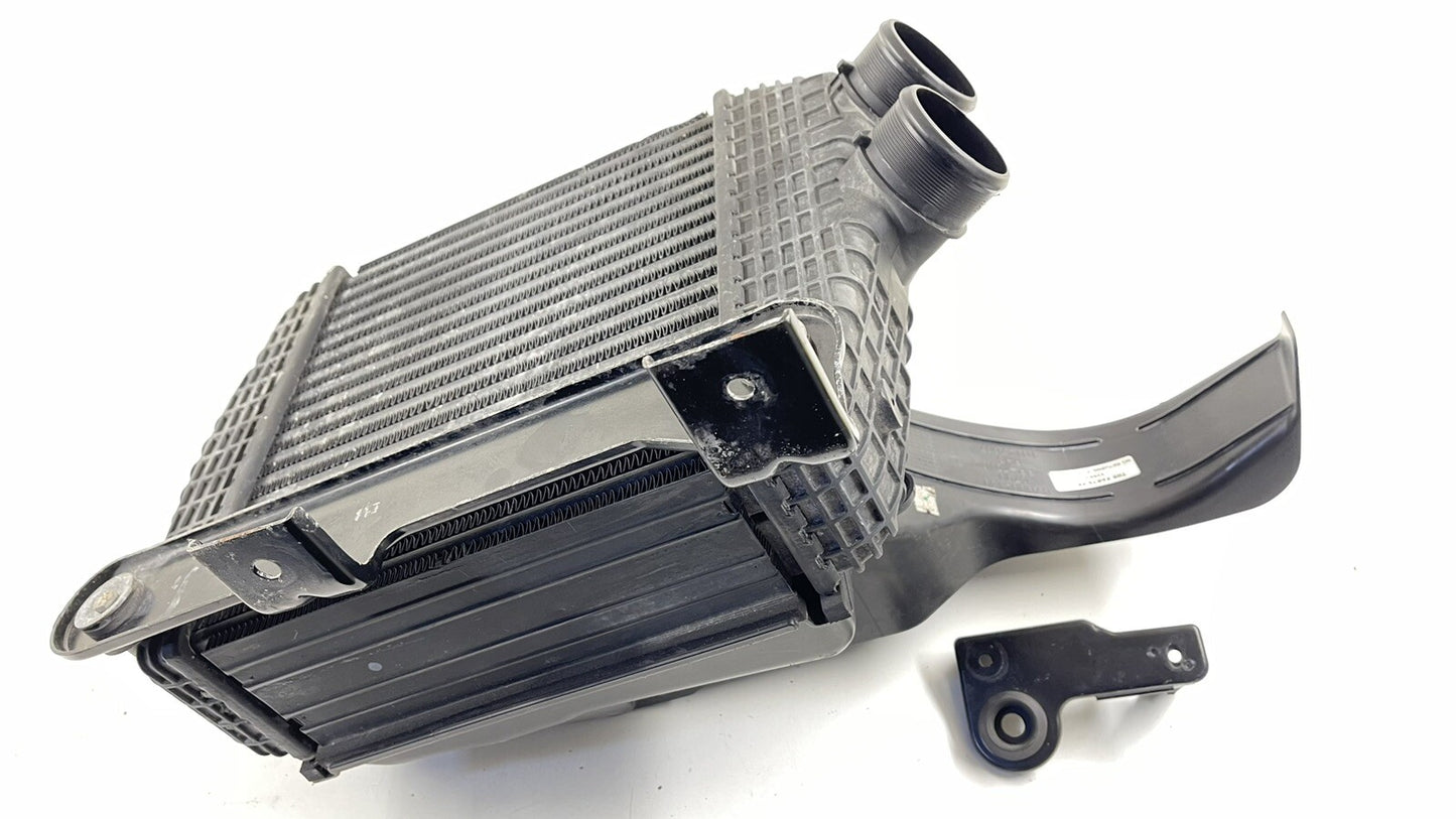 14-17 MASERATI GHIBLI PASSENGER RIGHT TURBO INTERCOOLER W/ DUCT 670009833 OEM