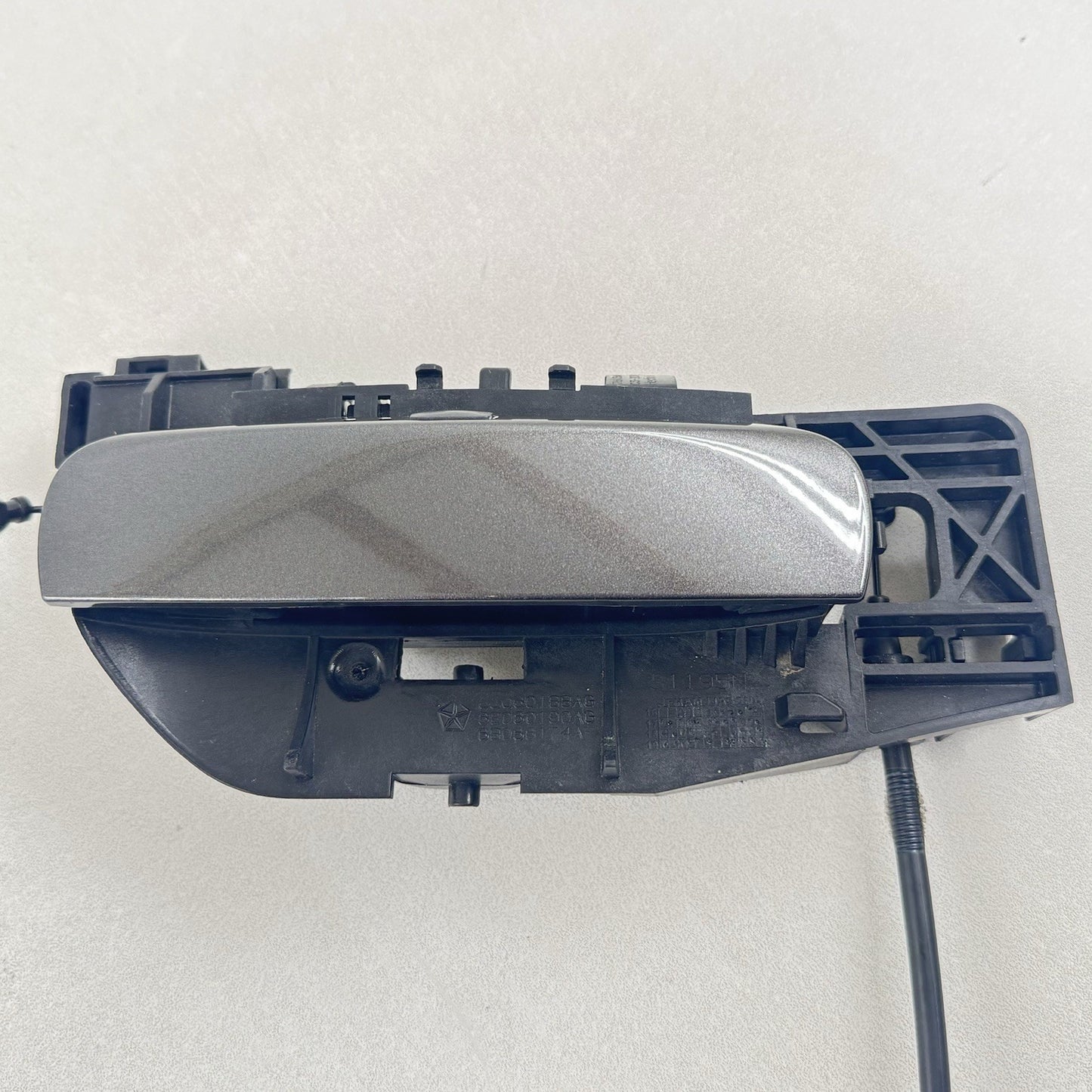 15-23 DODGE CHALLENGER RIGHT DOOR LATCH LOCK ACTUATOR WITH DOOR HANDLE OEM